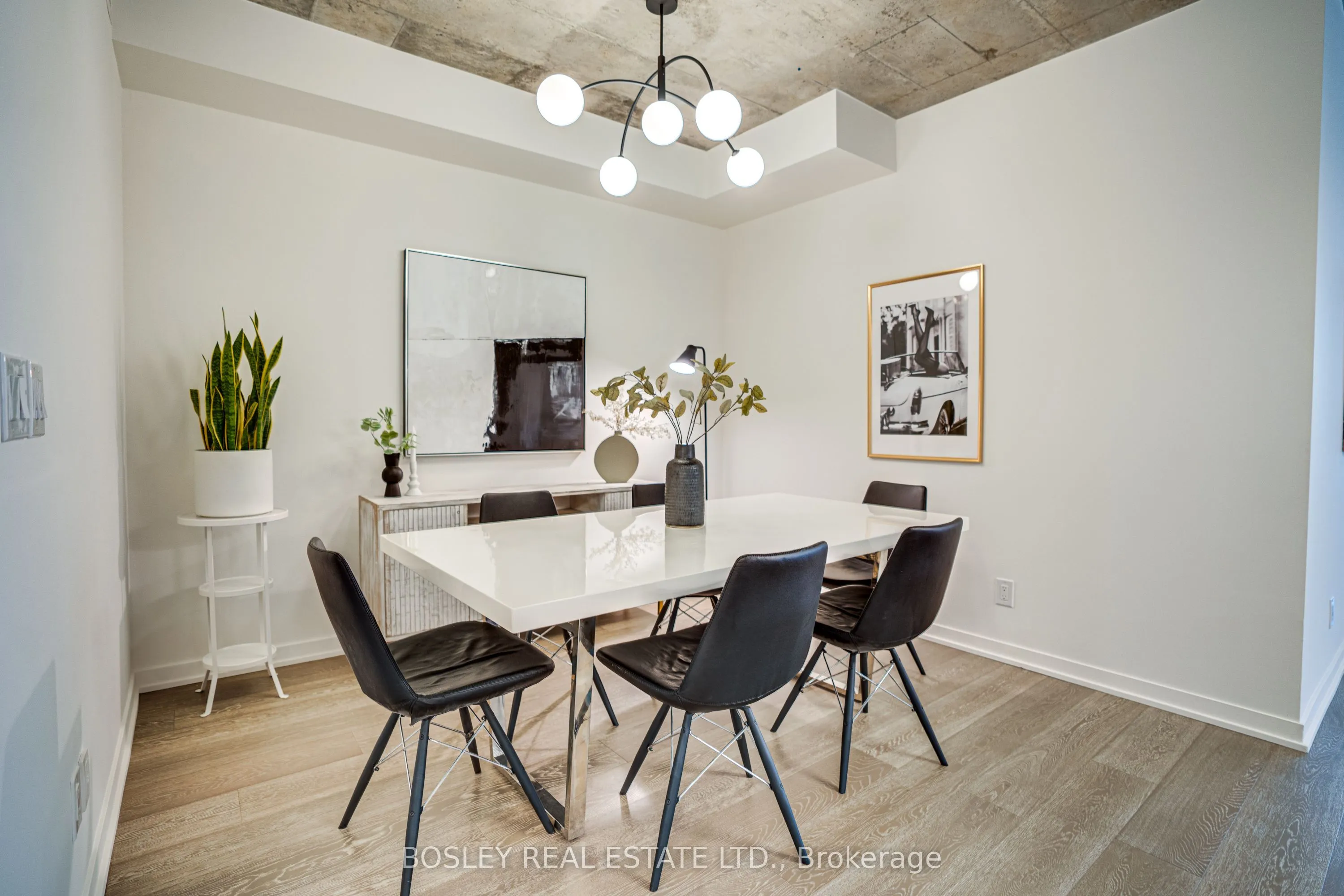 8 Gladstone Avenue, #403