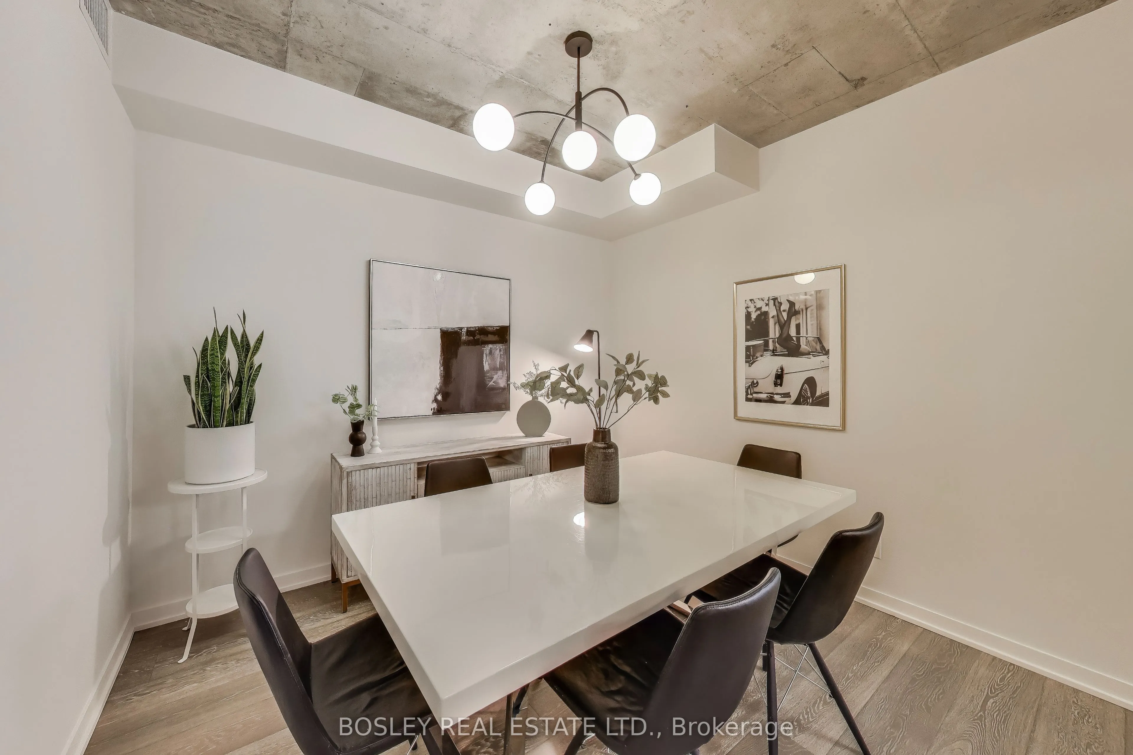 8 Gladstone Avenue, #403