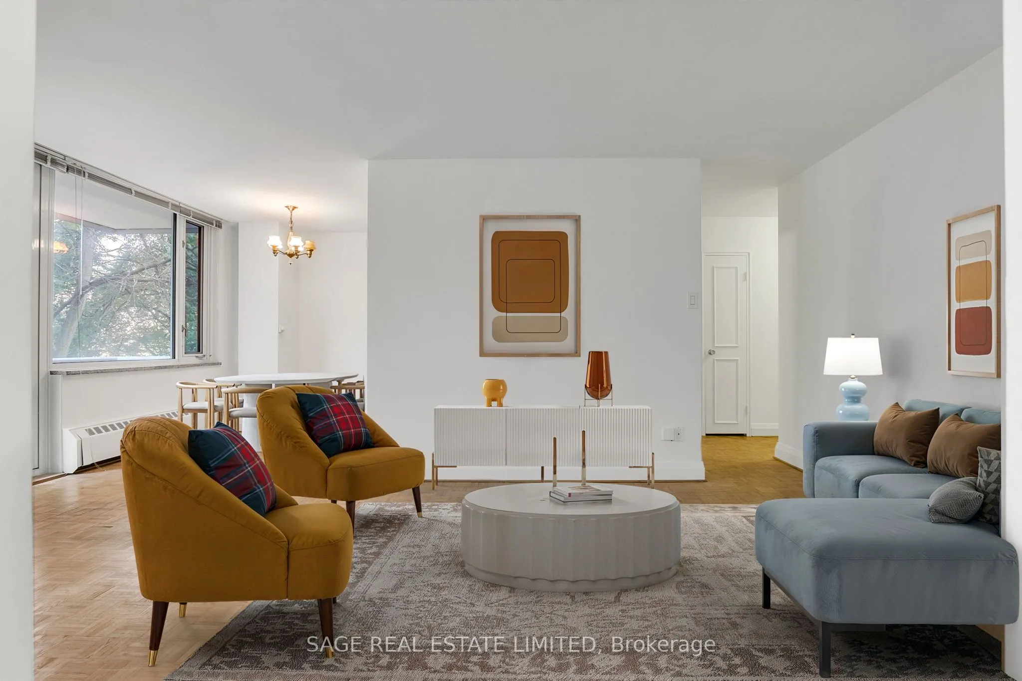 74 Spadina Road, #204
