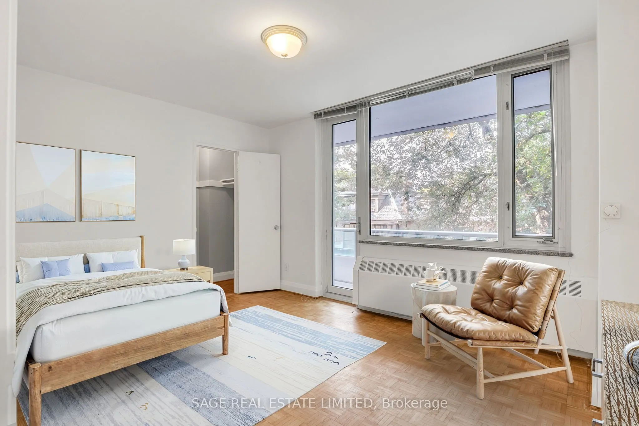 74 Spadina Road, #204