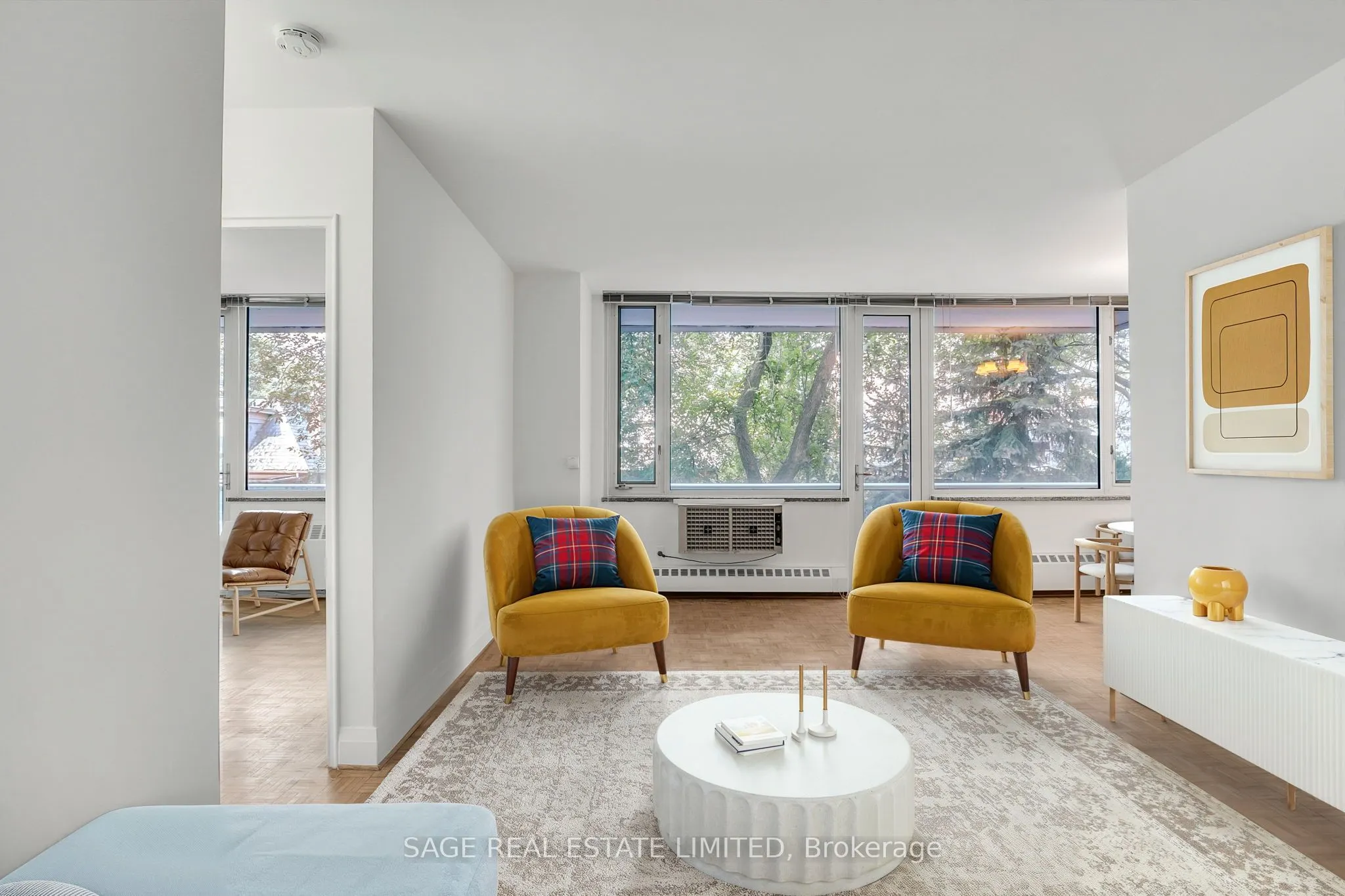 74 Spadina Road, #204