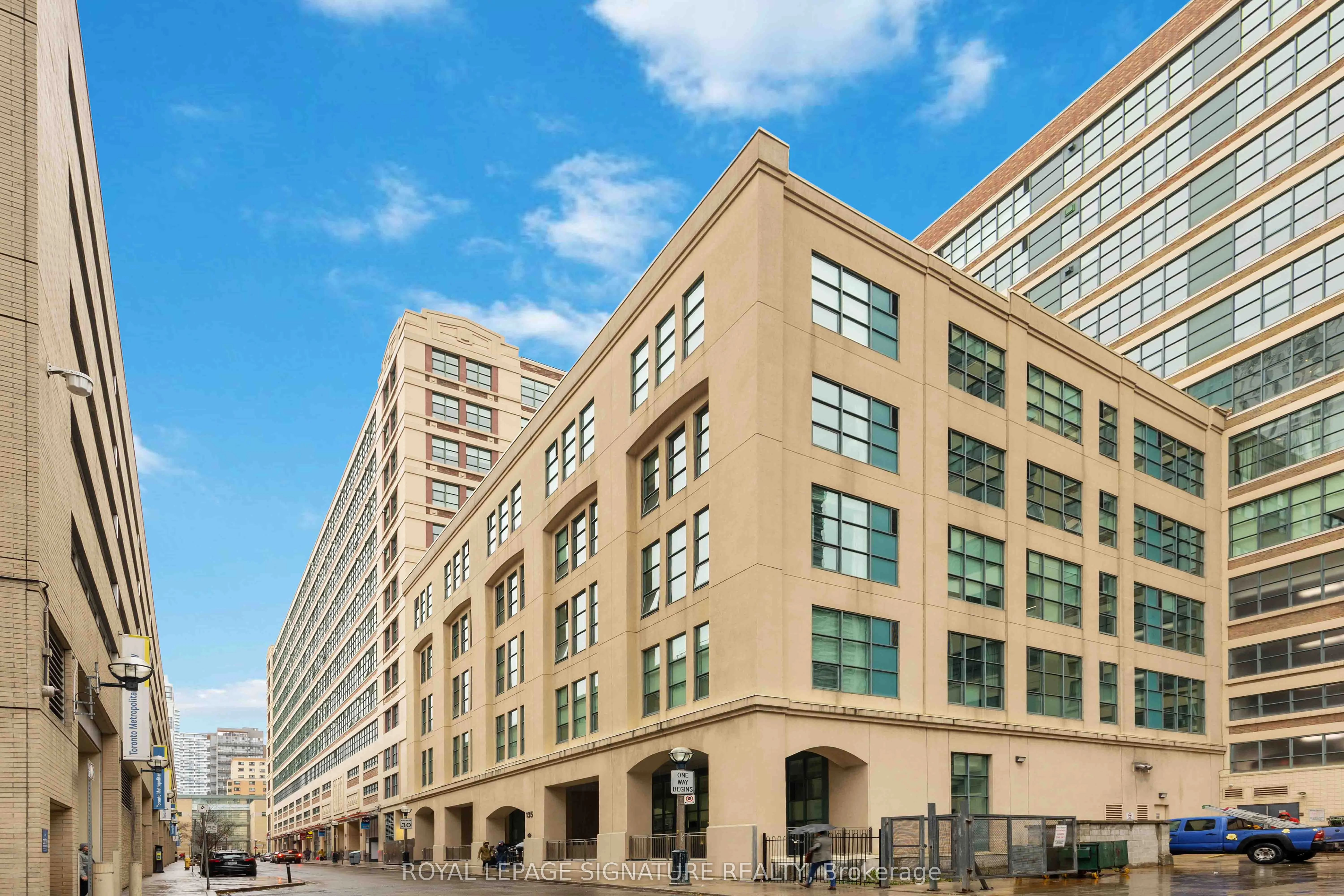 135 Dalhousie Street, #B05