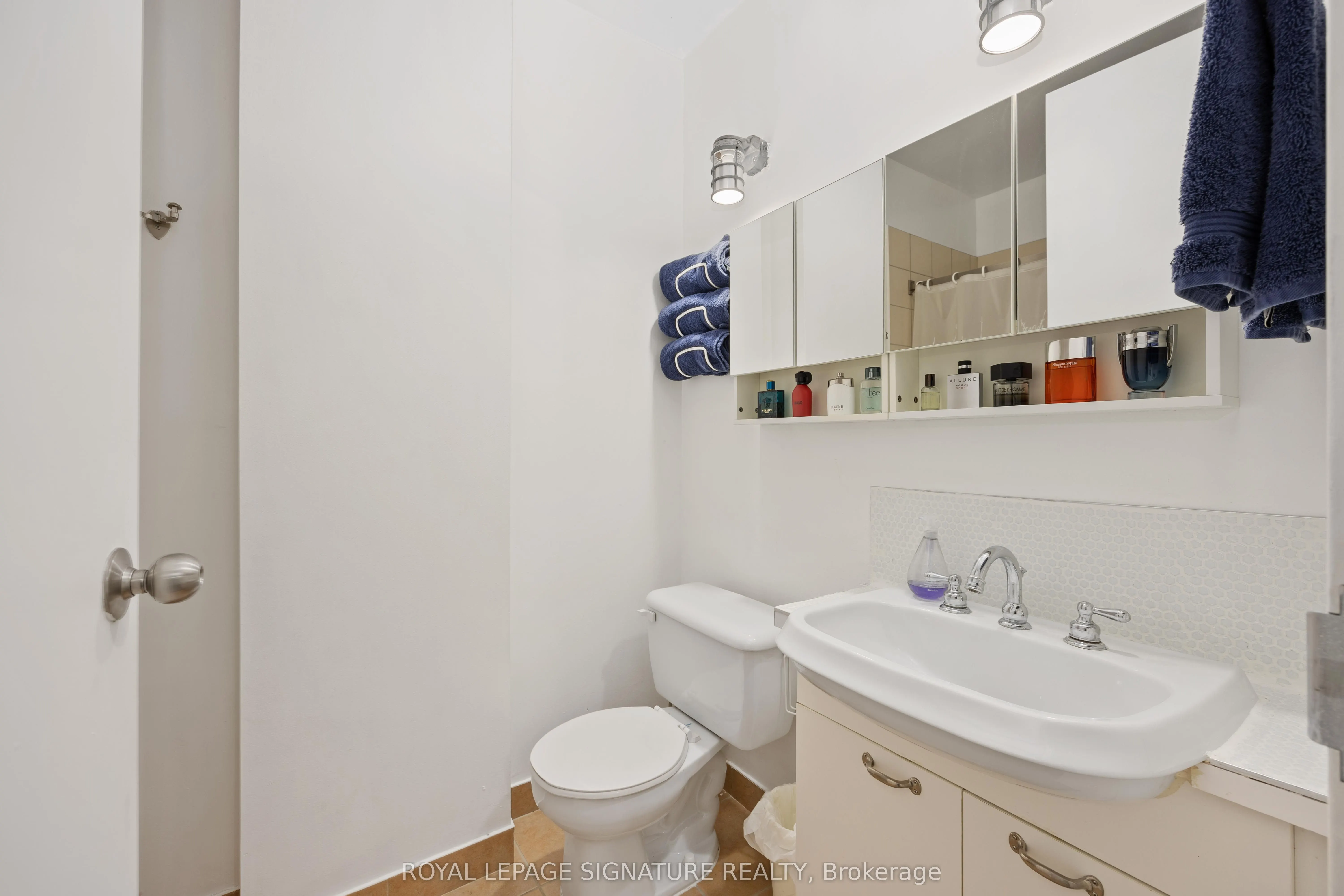 135 Dalhousie Street, #B05