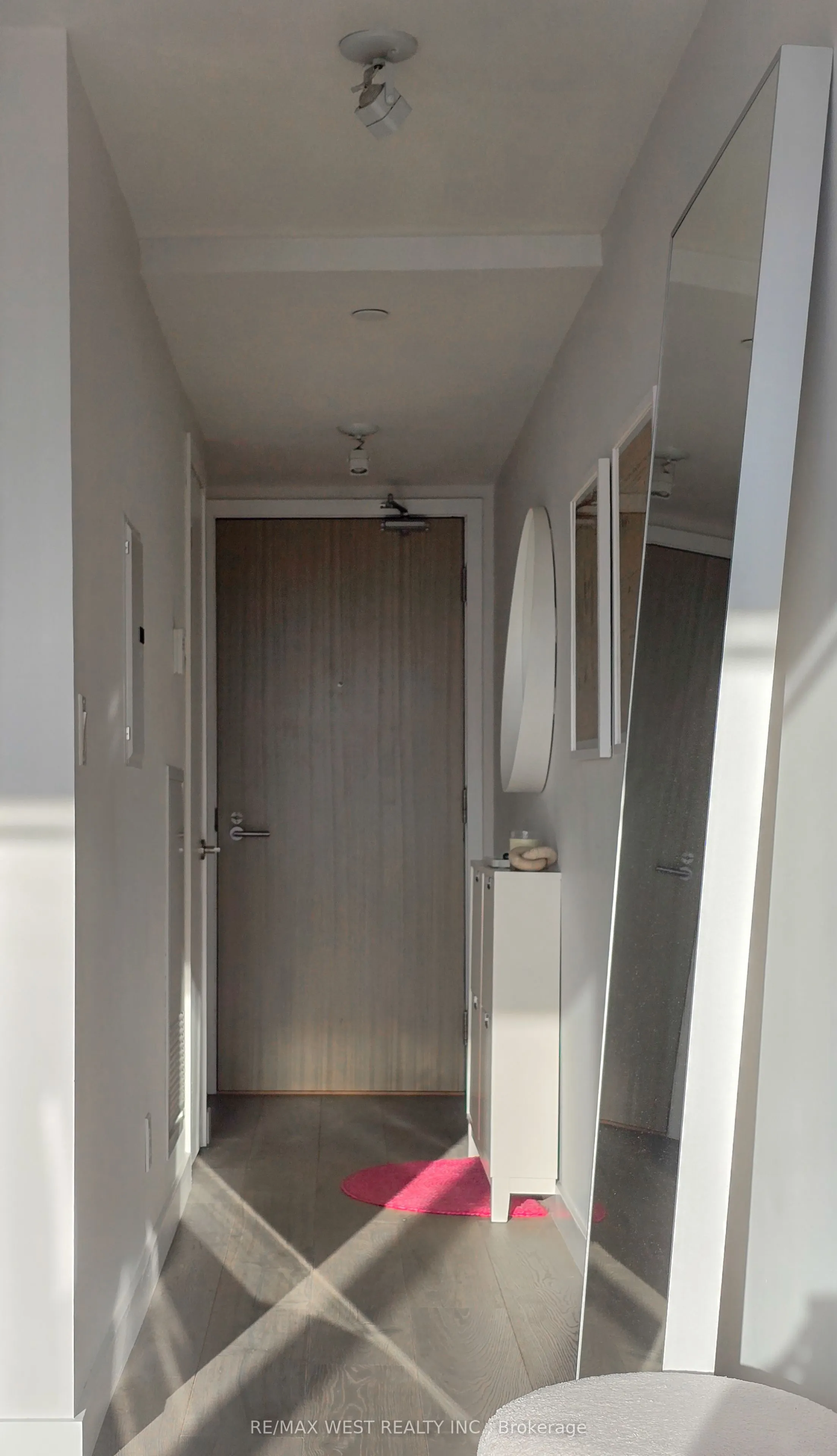 111 Bathurst Street