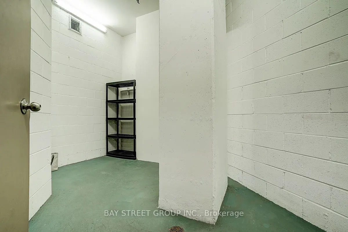 5500 Yonge Street, #PH3