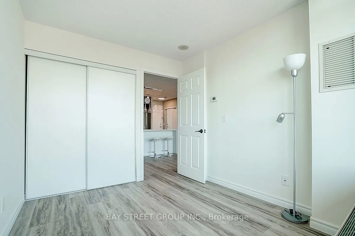 5500 Yonge Street, #PH3