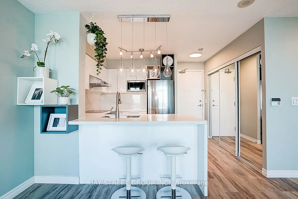 5500 Yonge Street, #PH3