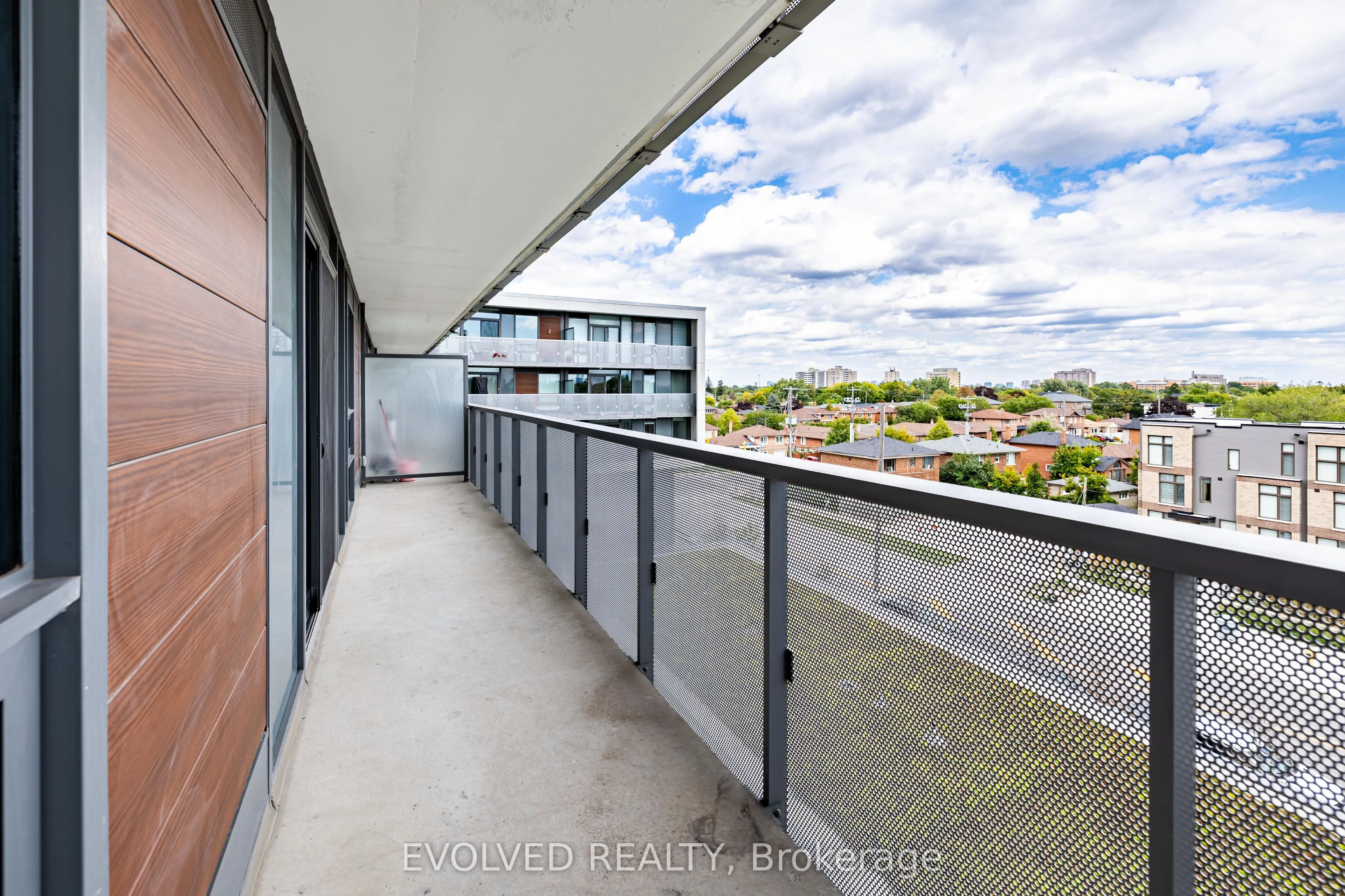 120 Varna Drive, #620