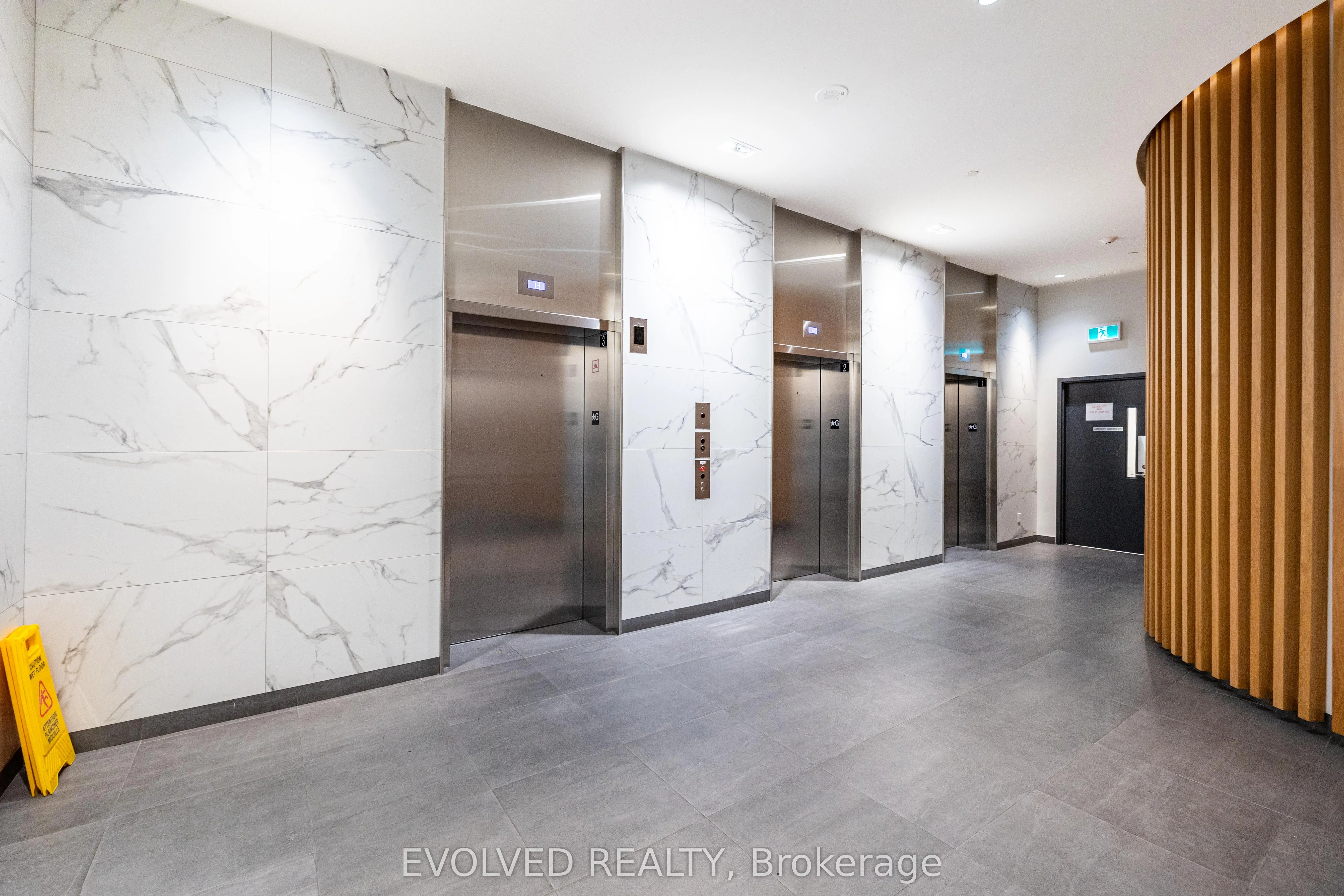 120 Varna Drive, #620
