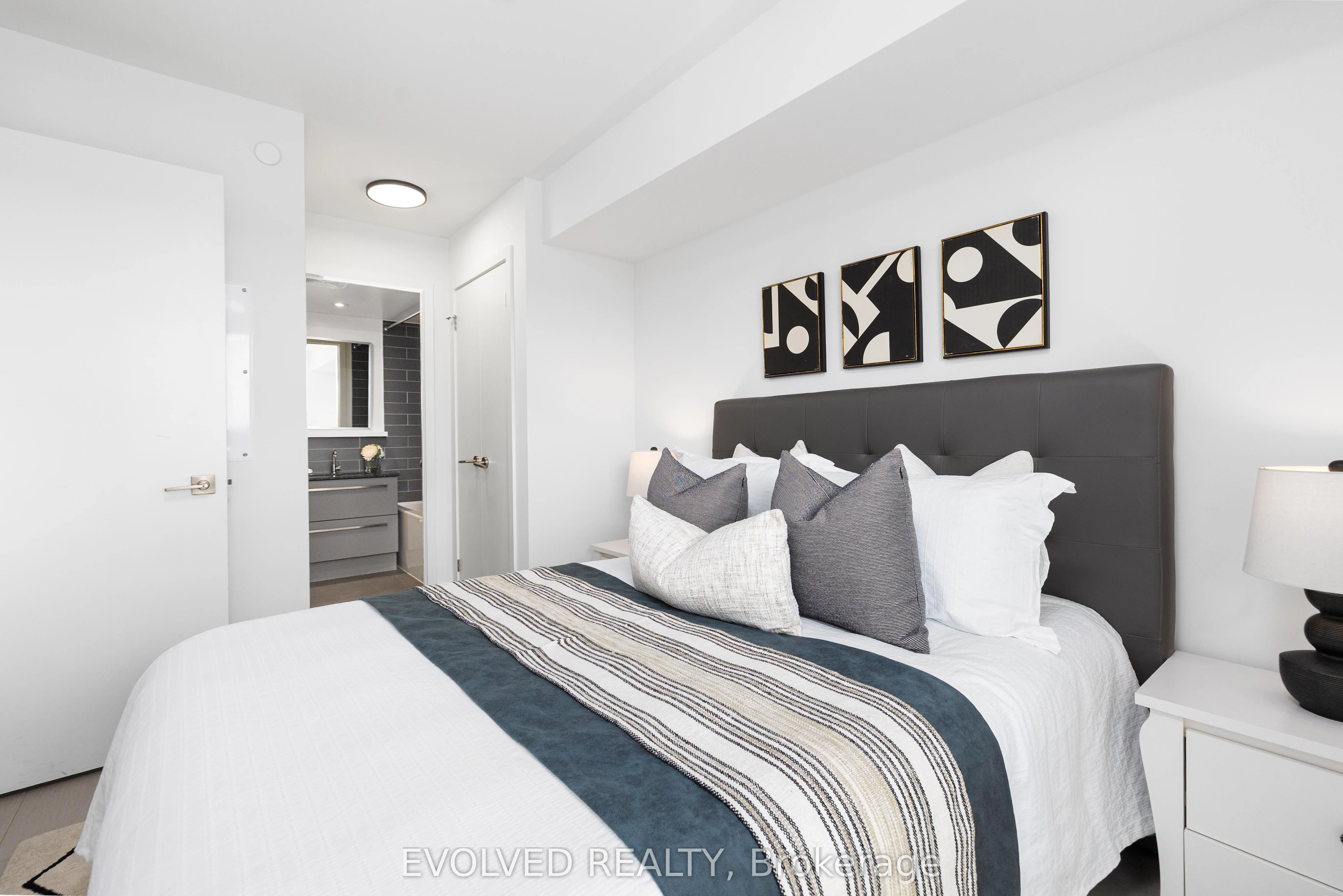 120 Varna Drive, #620