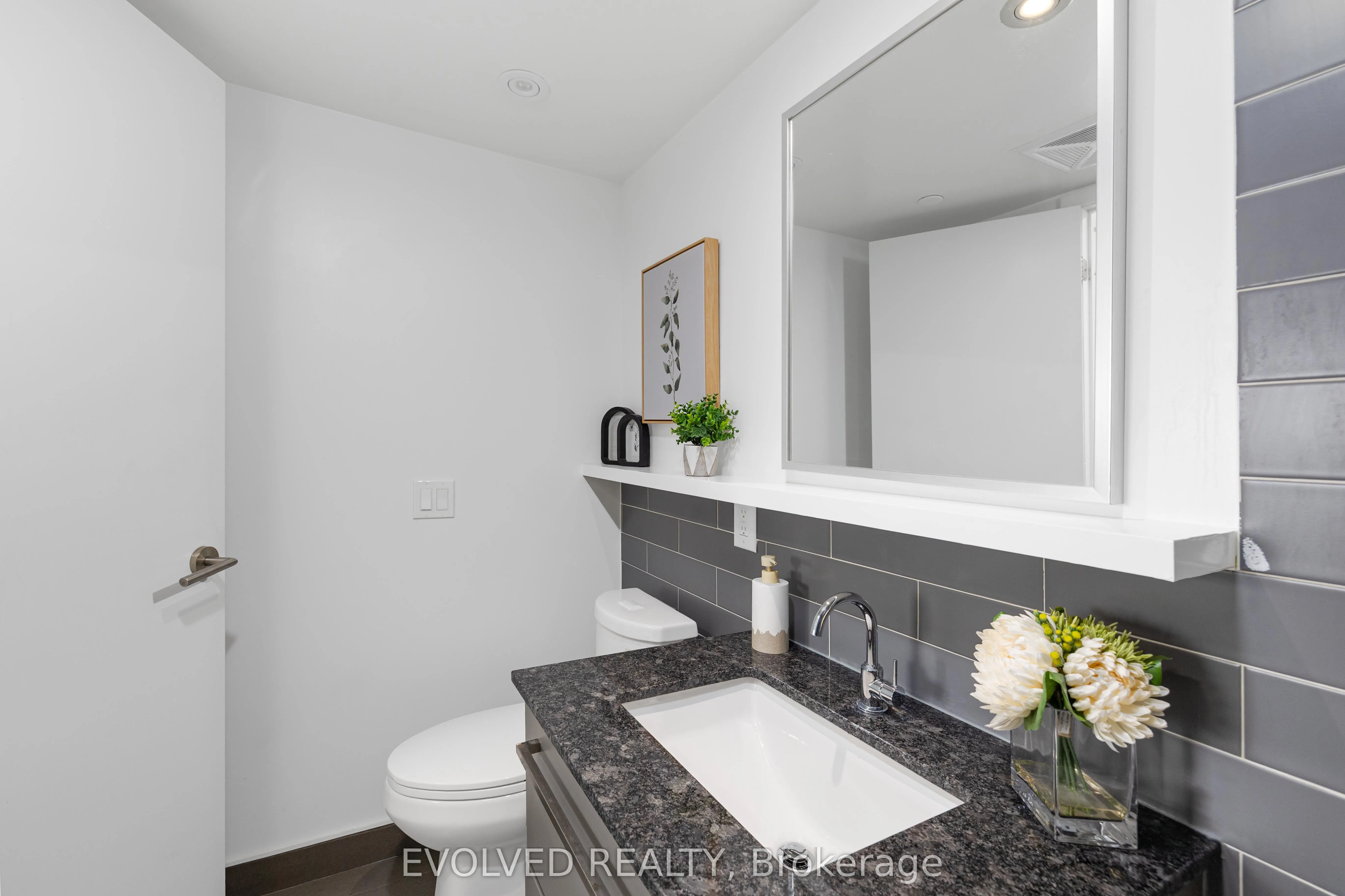 120 Varna Drive, #620
