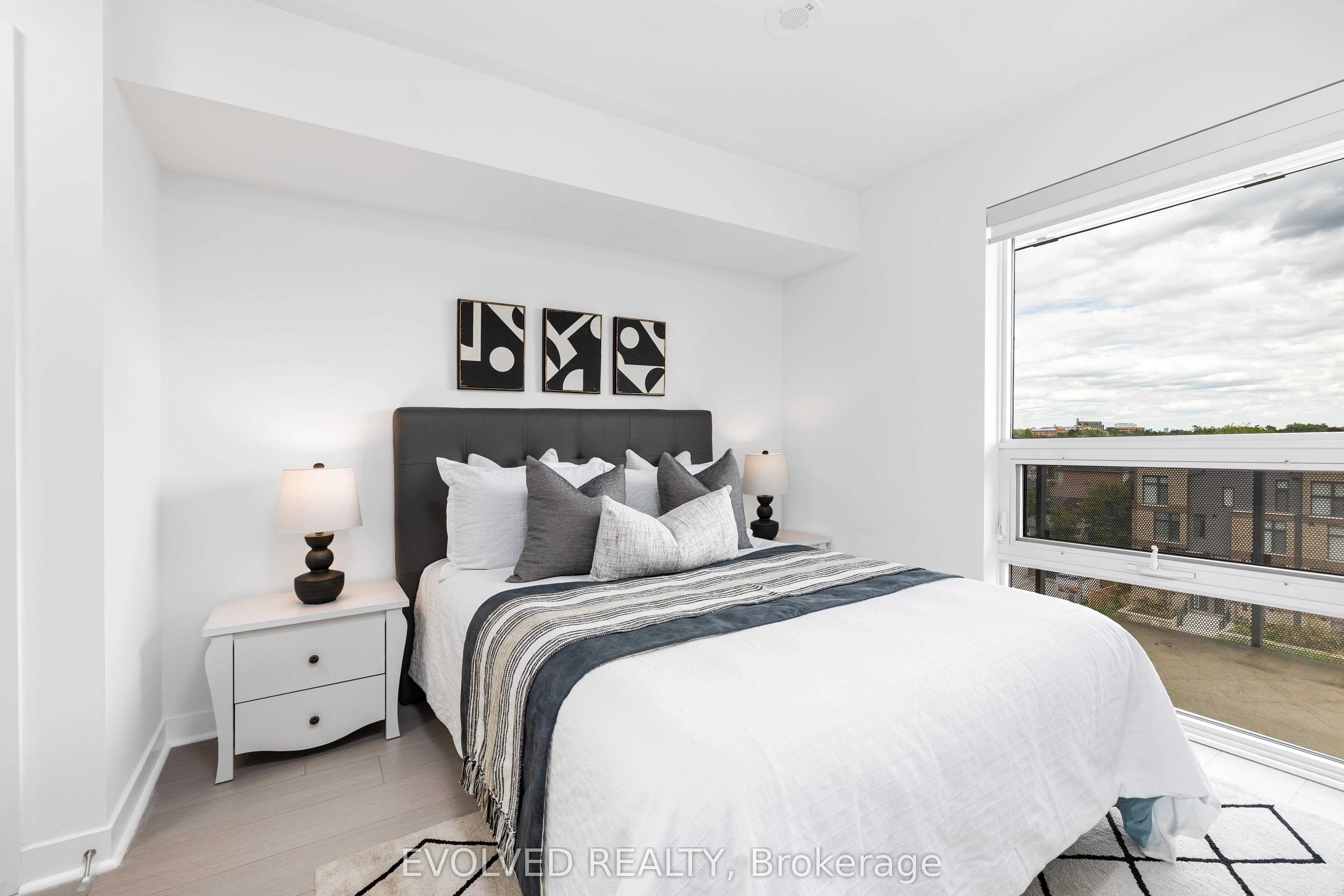120 Varna Drive, #620