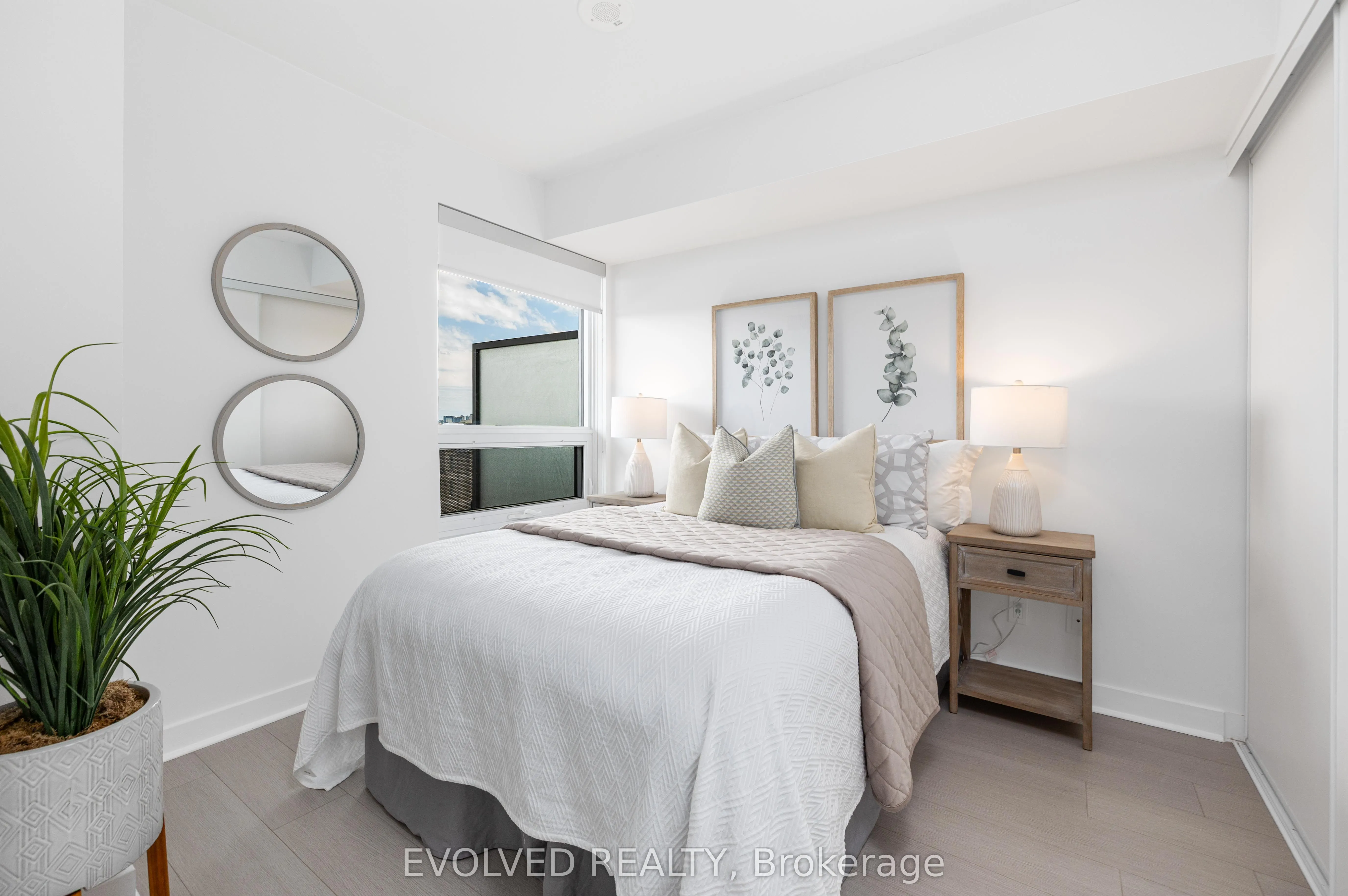 120 Varna Drive, #620