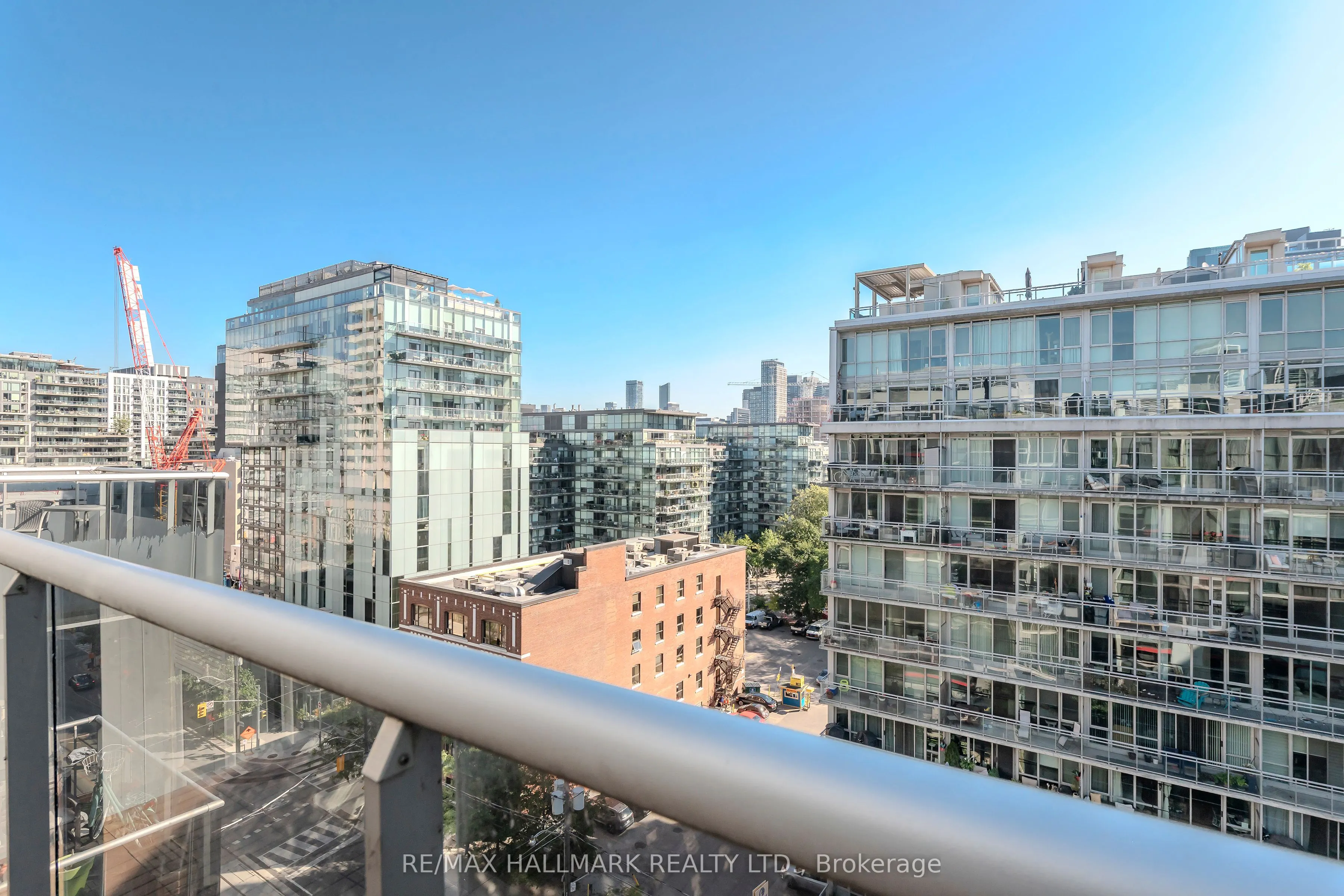 60 Bathurst Street, #910