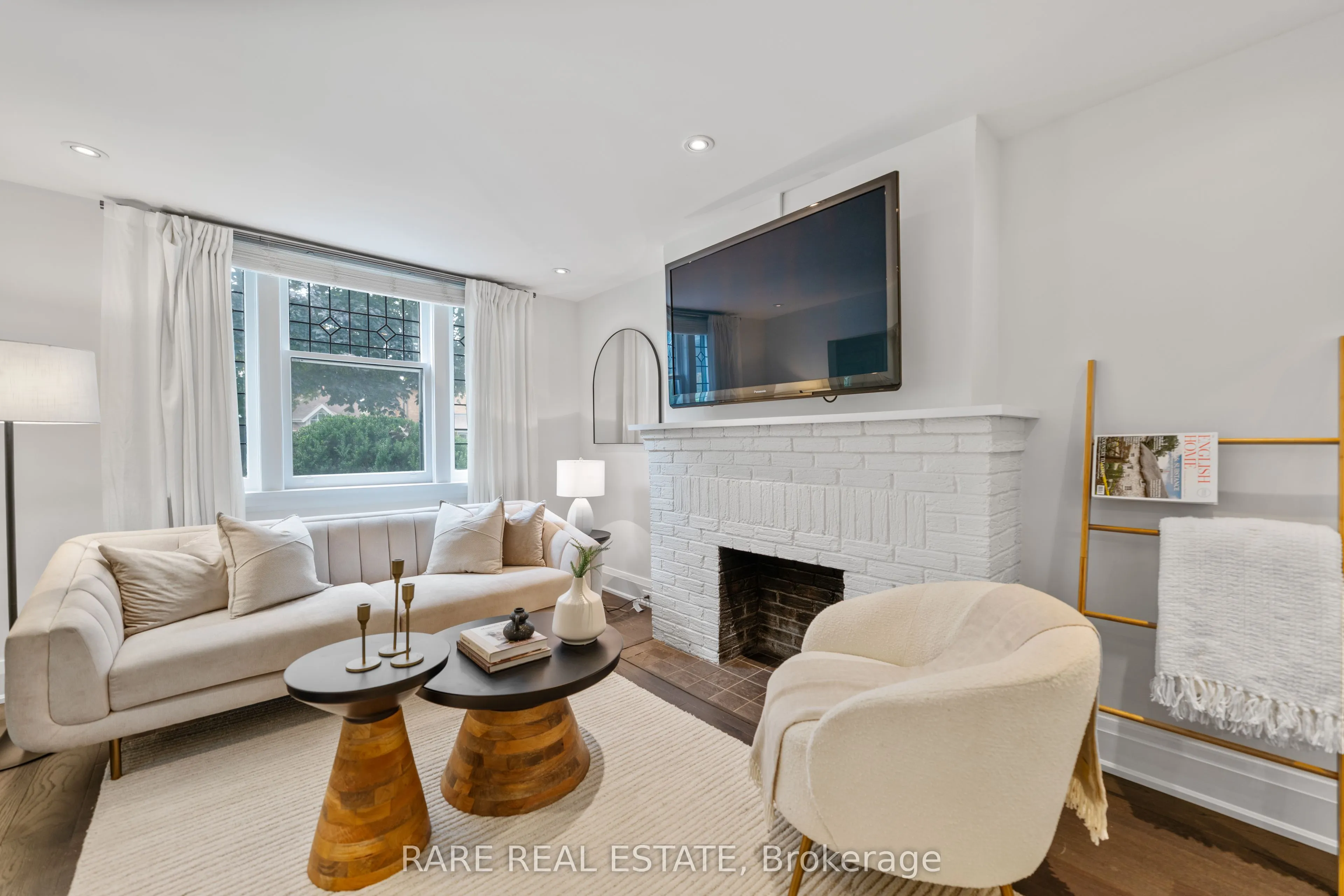 234 Woburn Avenue