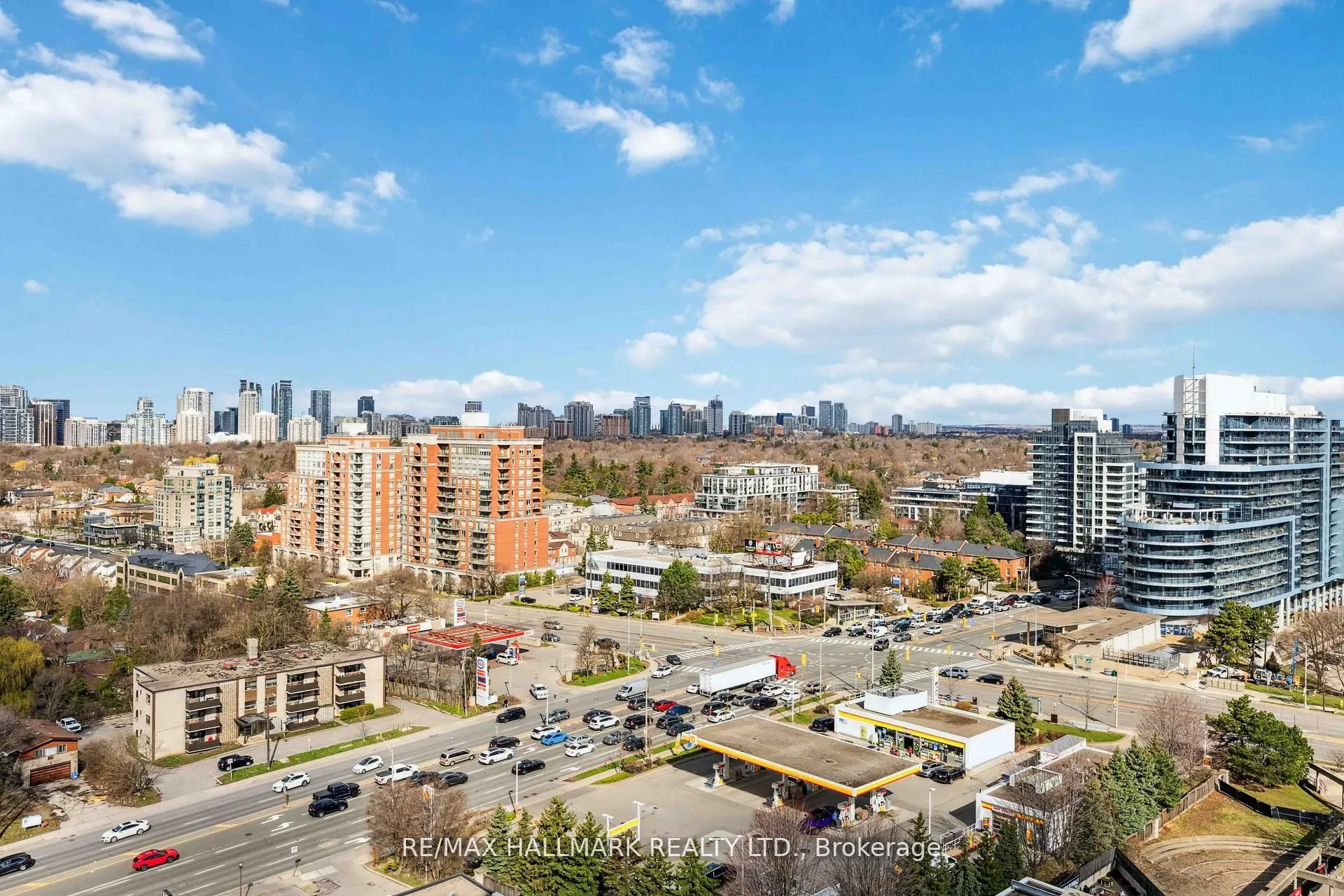 18 Kenaston Gardens, #1809
