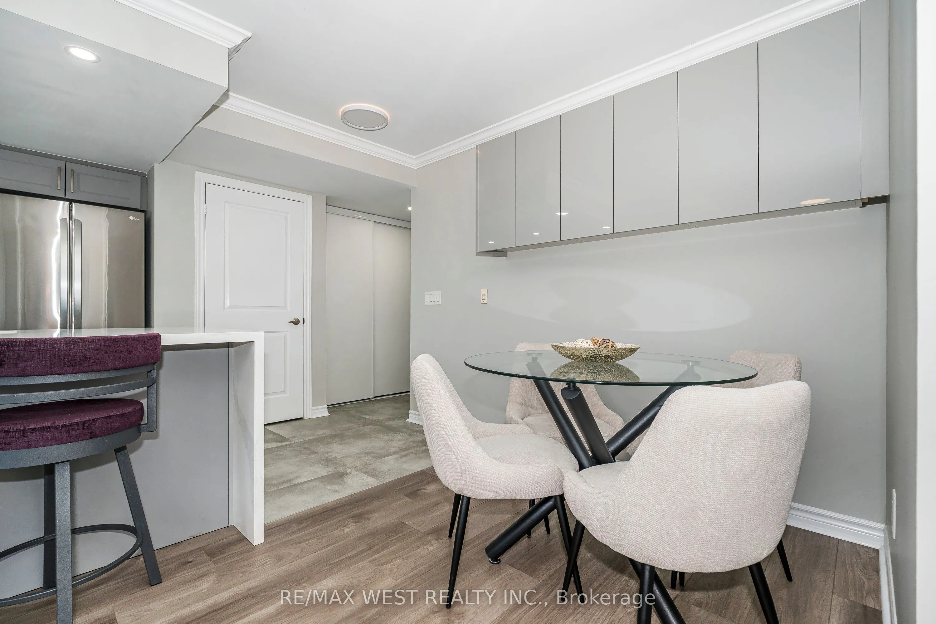 15 Stafford Street, #705