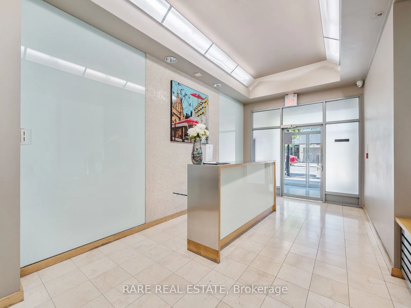 77 Lombard Street, #202