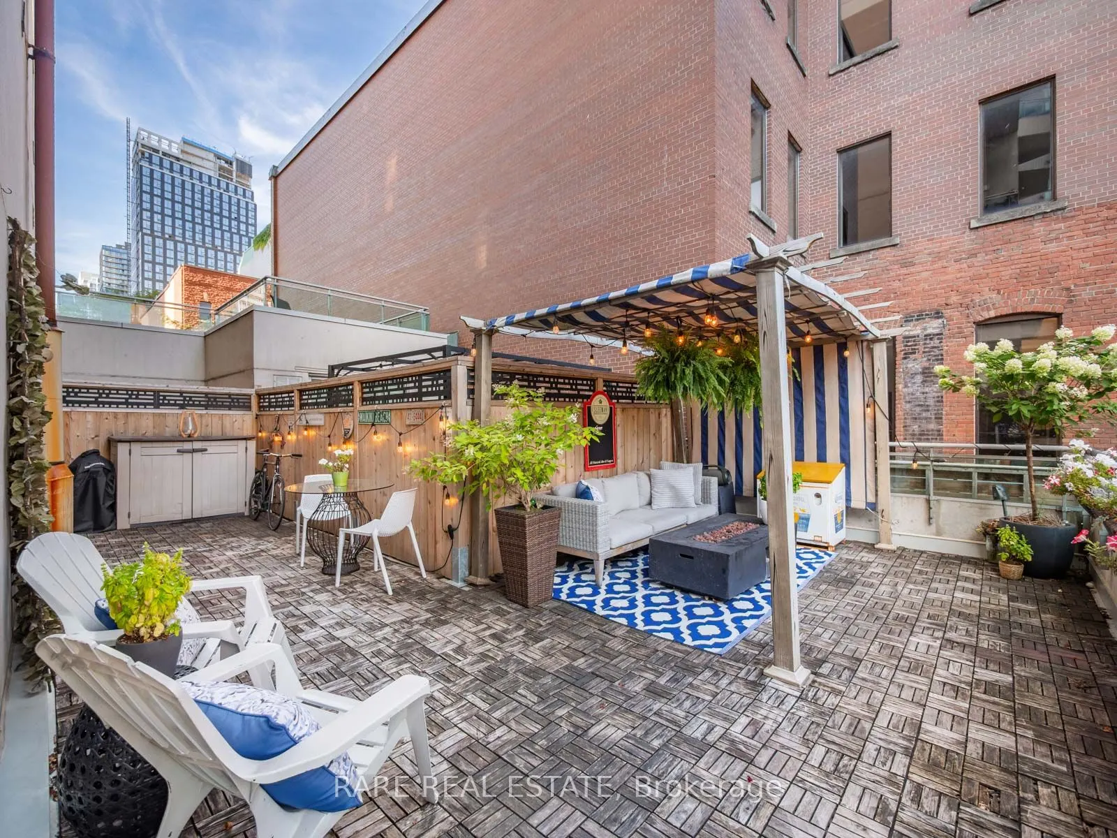 77 Lombard Street, #202