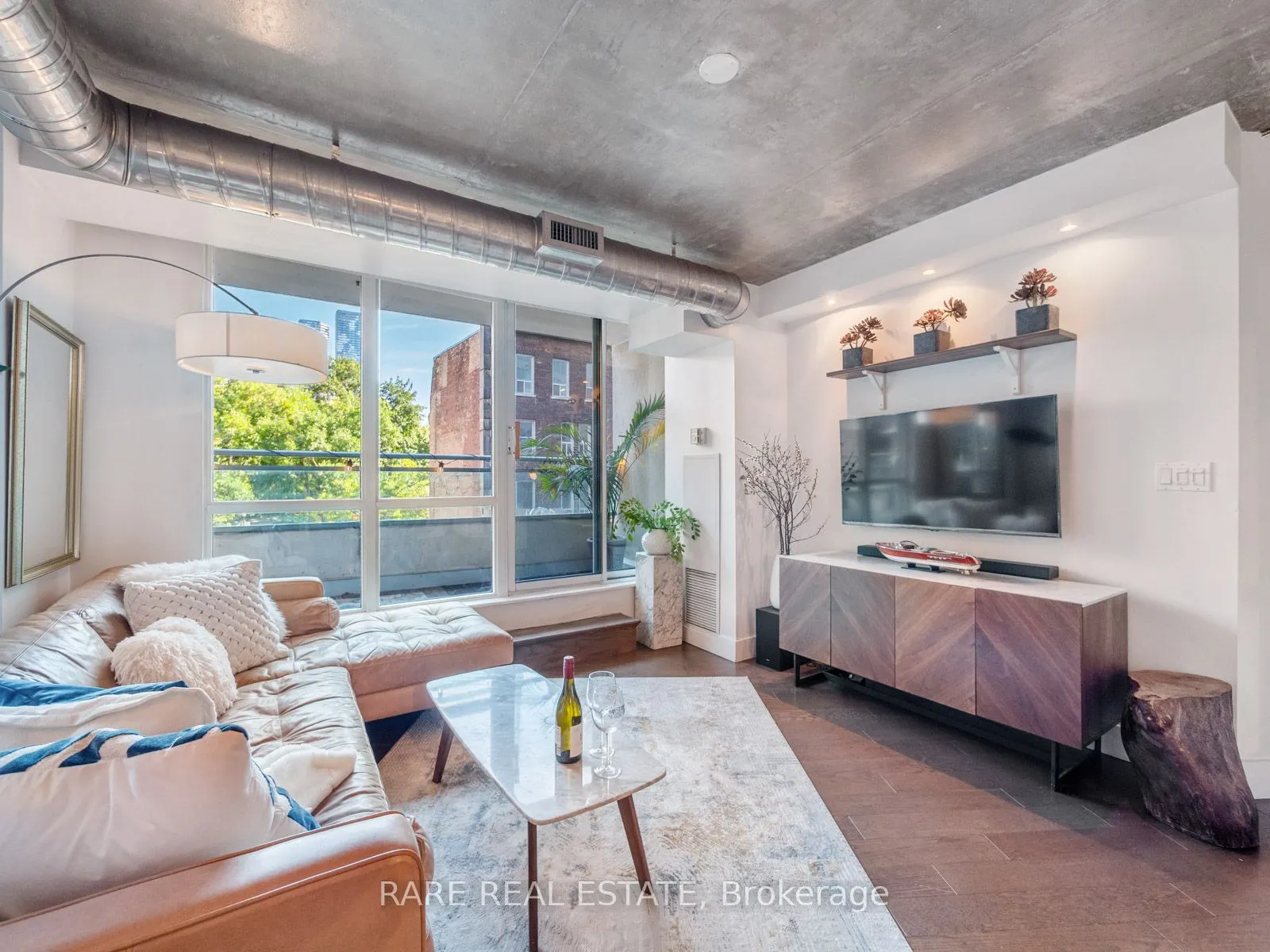 77 Lombard Street, #202