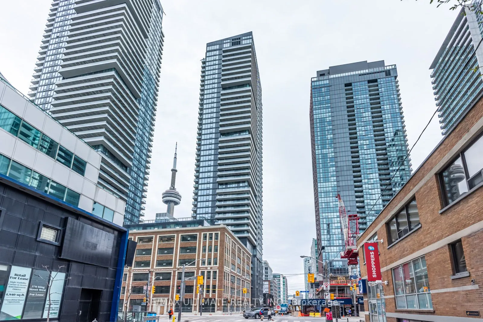 115 BLUE JAYS Way, #1806