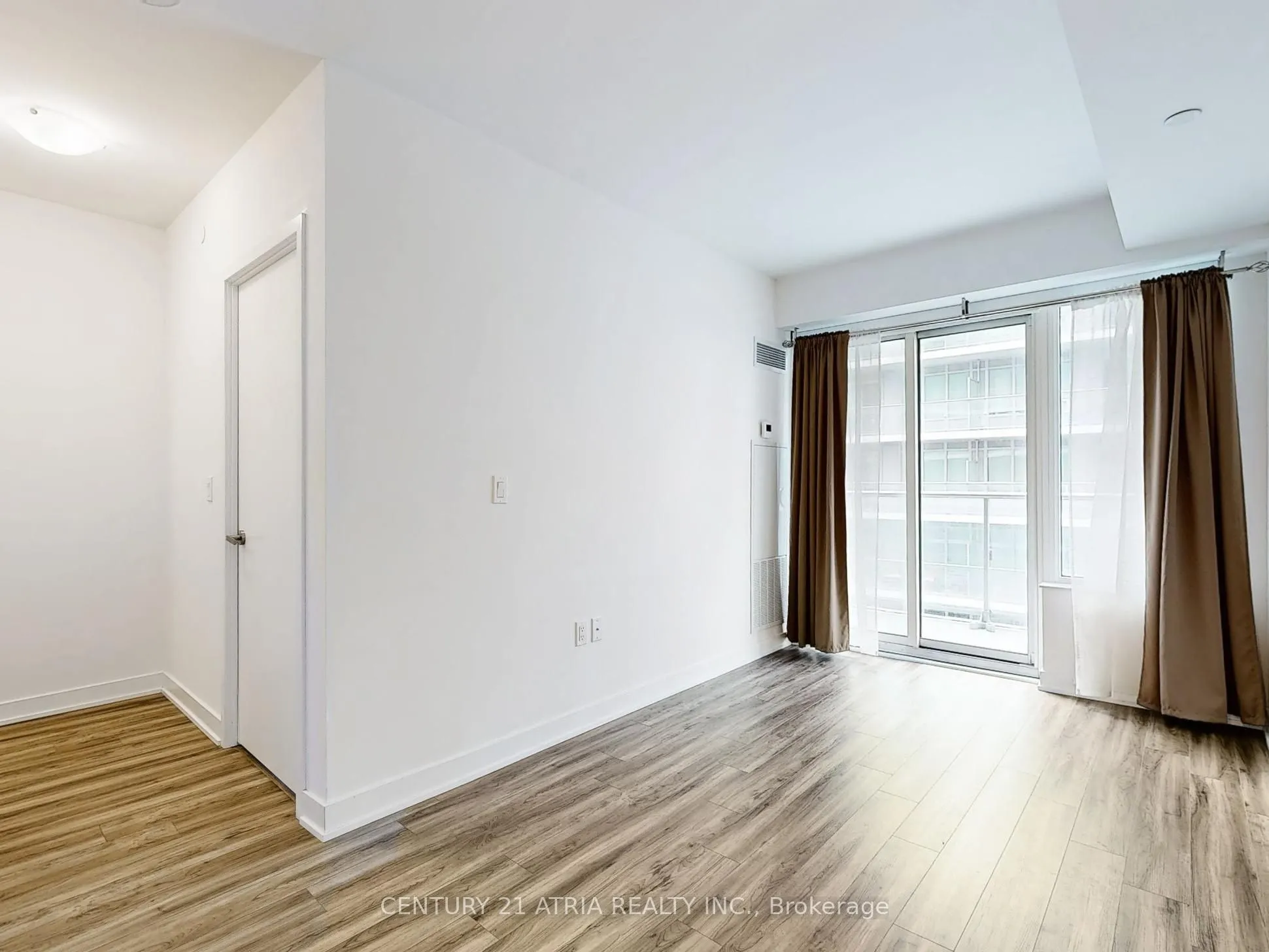 99 Broadway Avenue, #3507