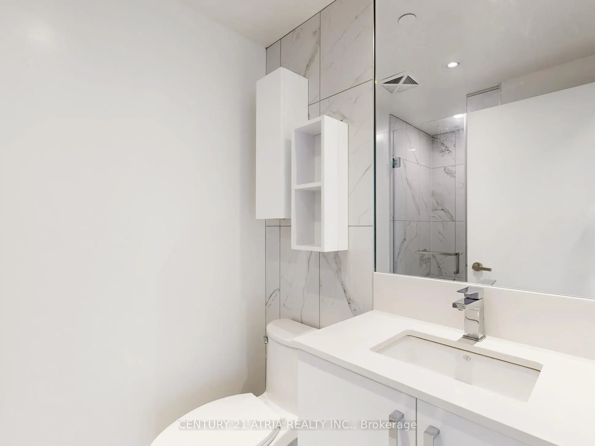 99 Broadway Avenue, #3507