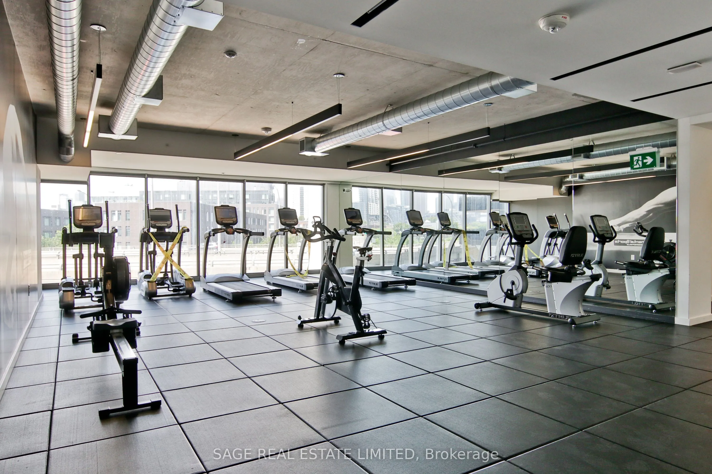 170 Bayview Avenue, #807
