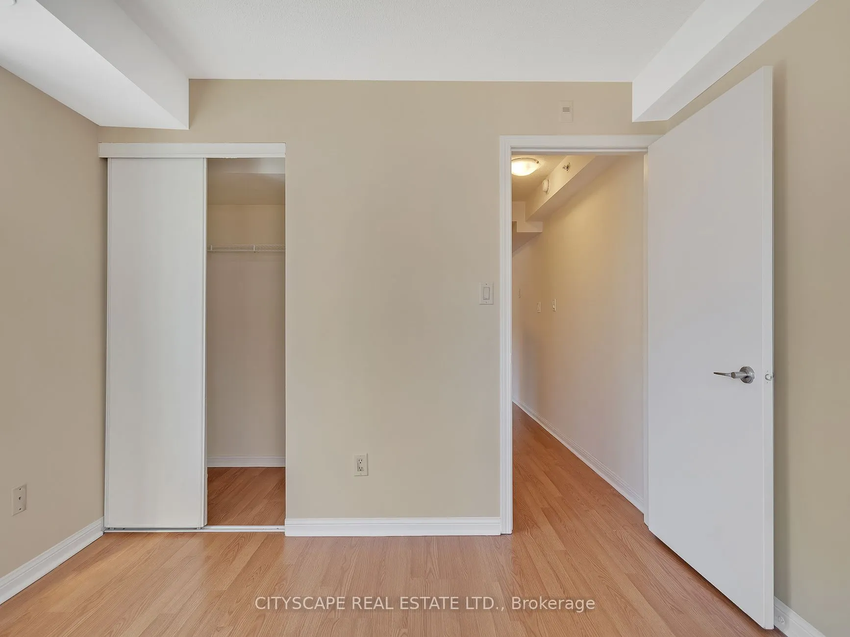 16 Laidlaw Street, #901 B