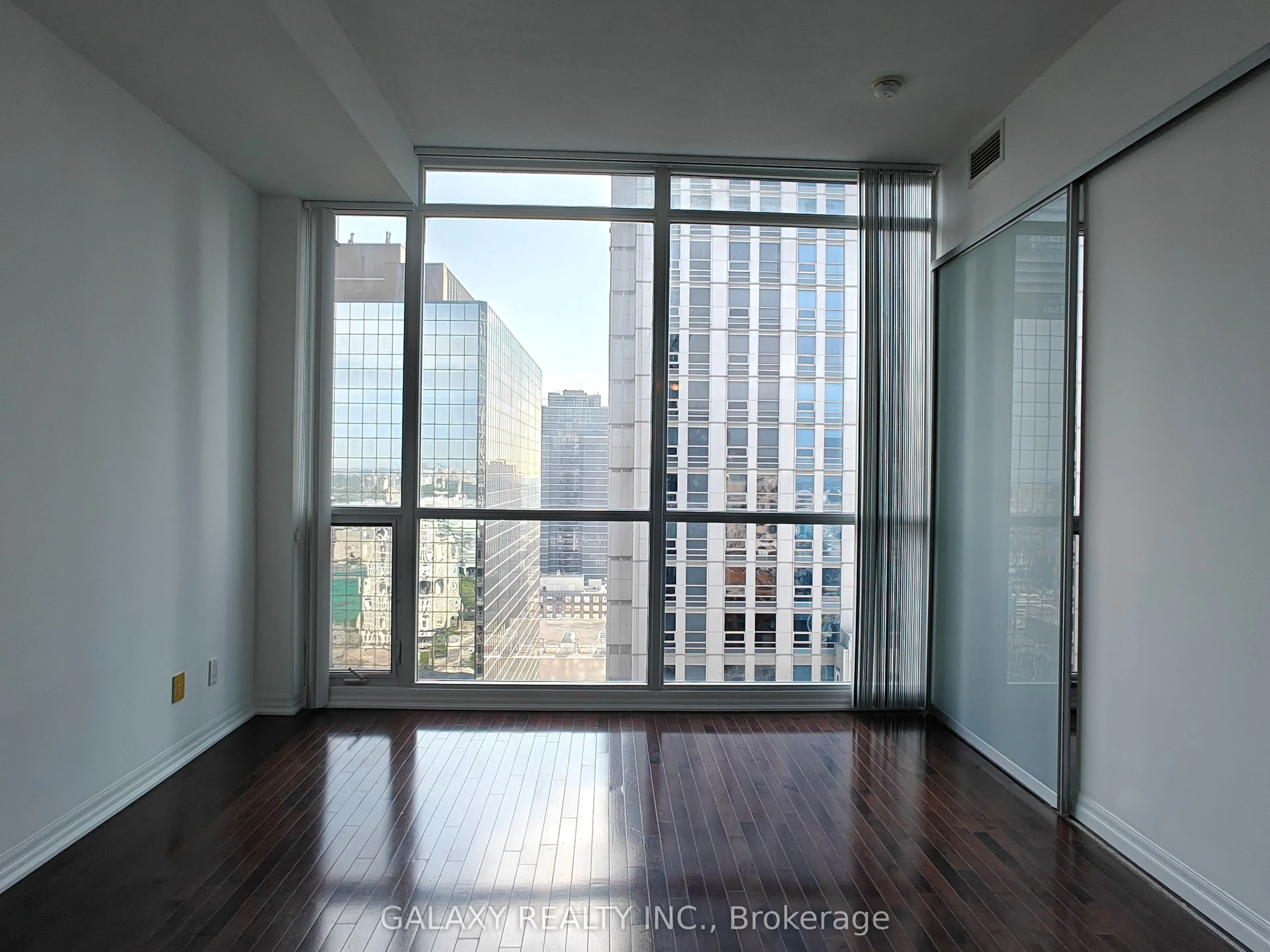 770 Bay Street, #PH205