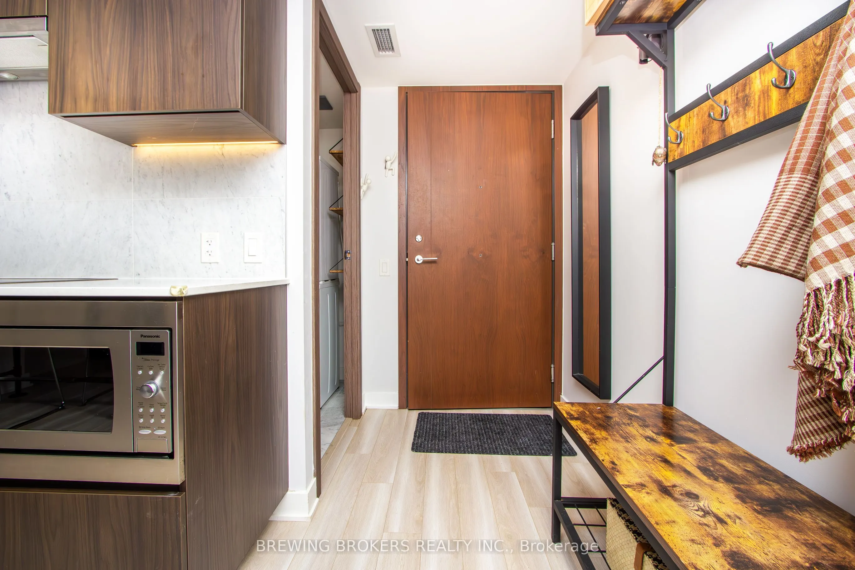 17 Bathurst Street, #1503