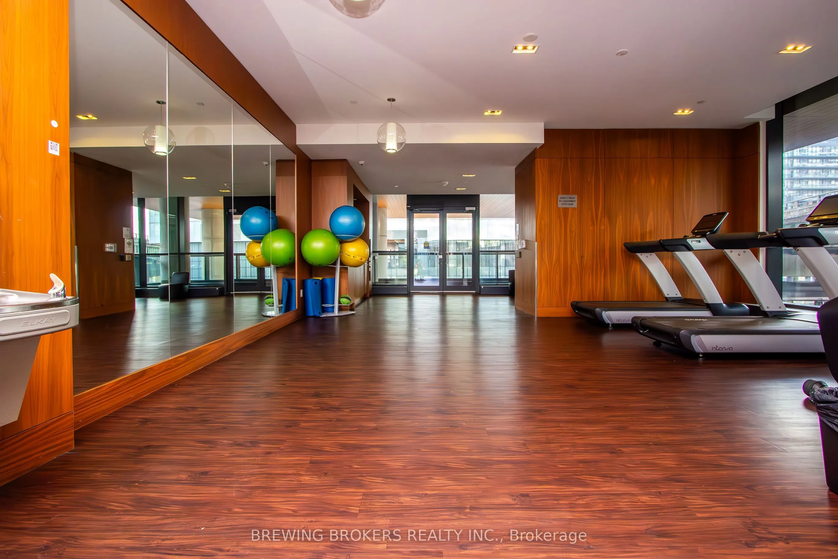 17 Bathurst Street, #1503