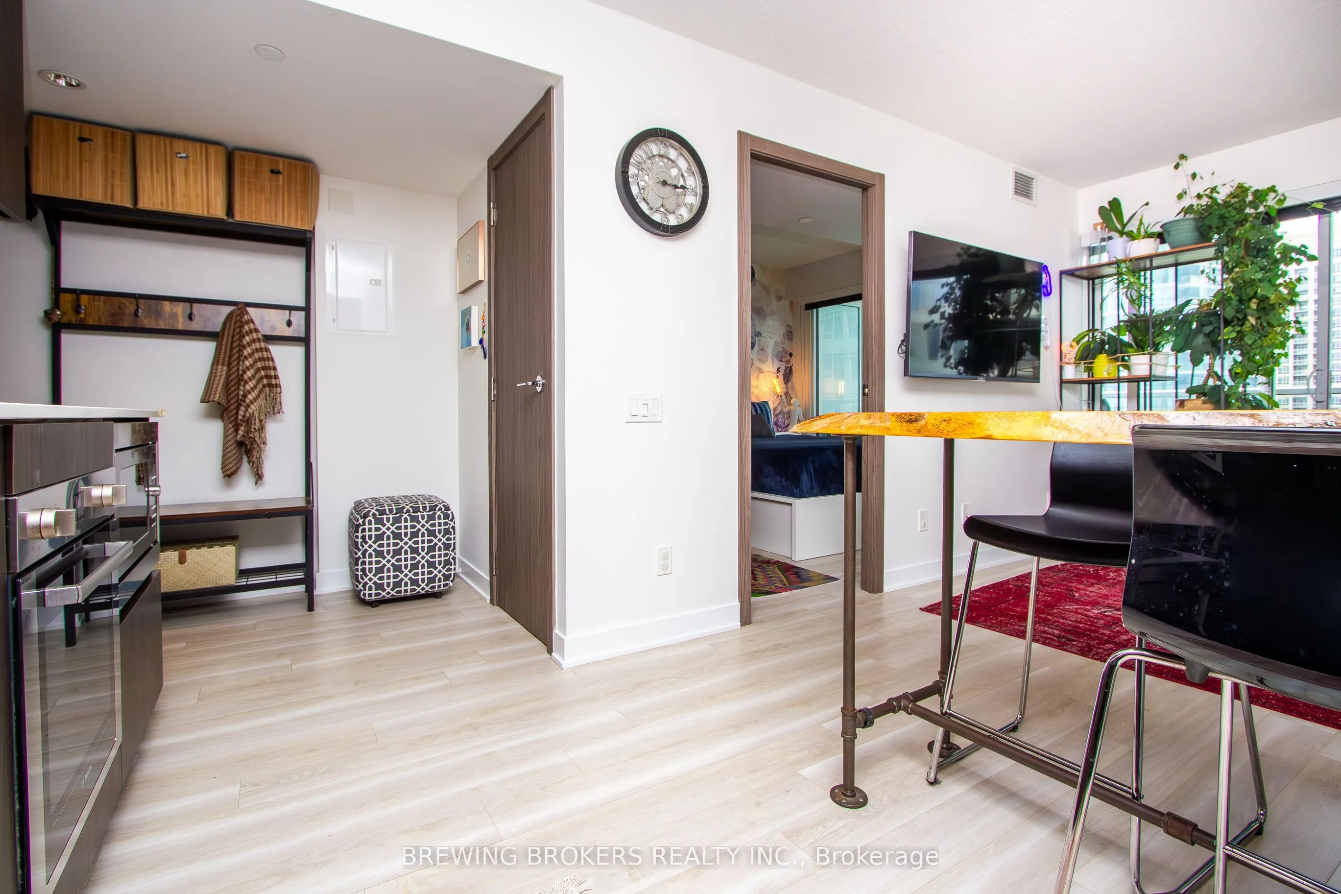 17 Bathurst Street, #1503