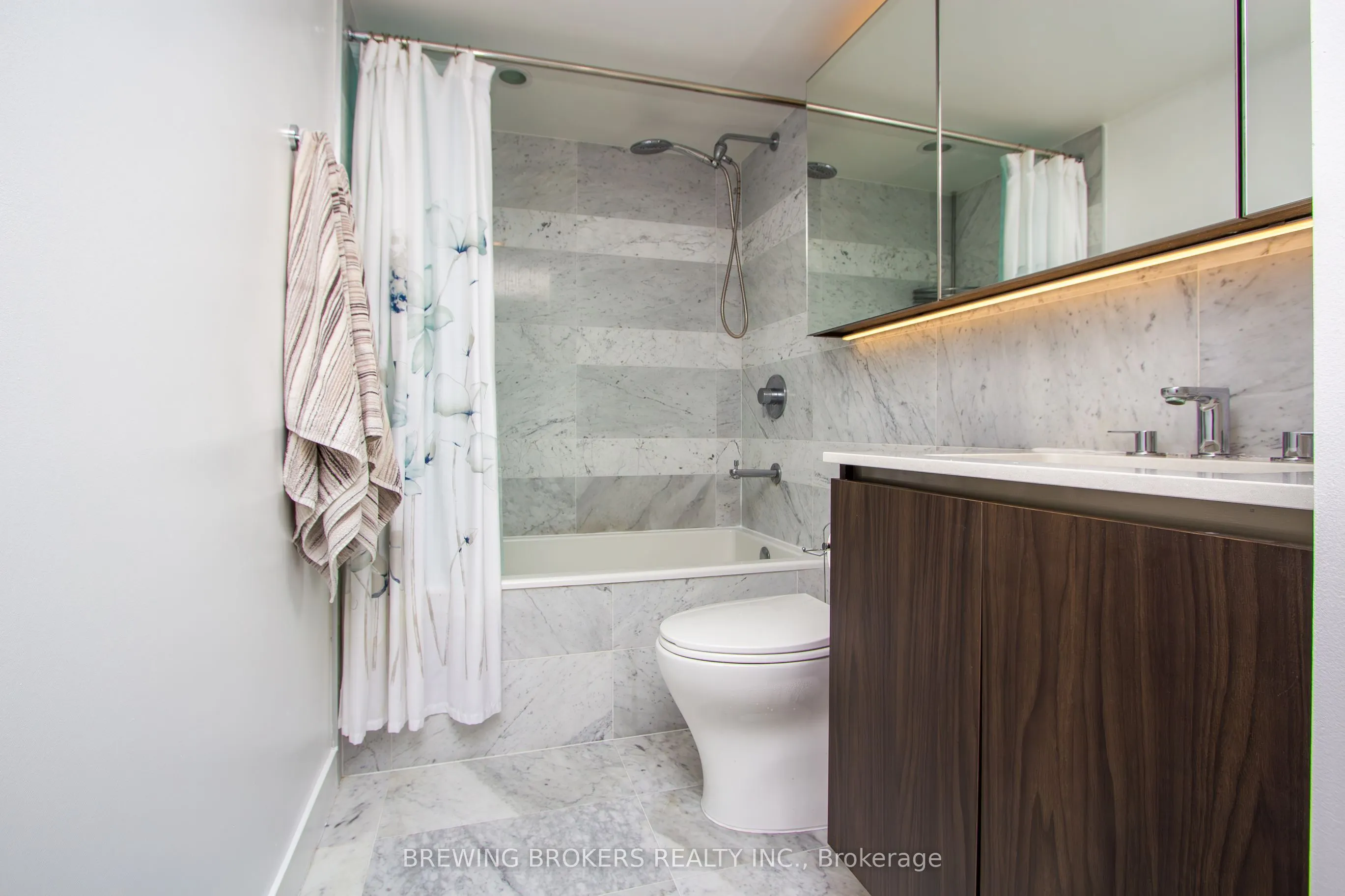 17 Bathurst Street, #1503