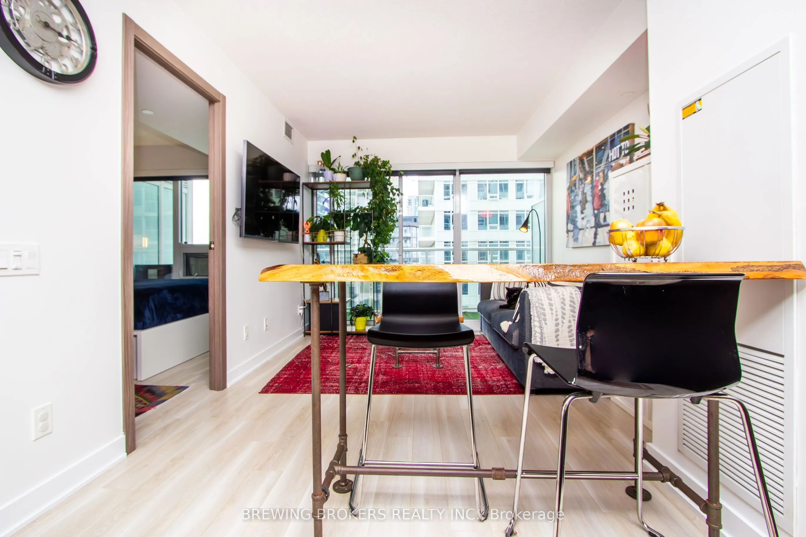 17 Bathurst Street, #1503