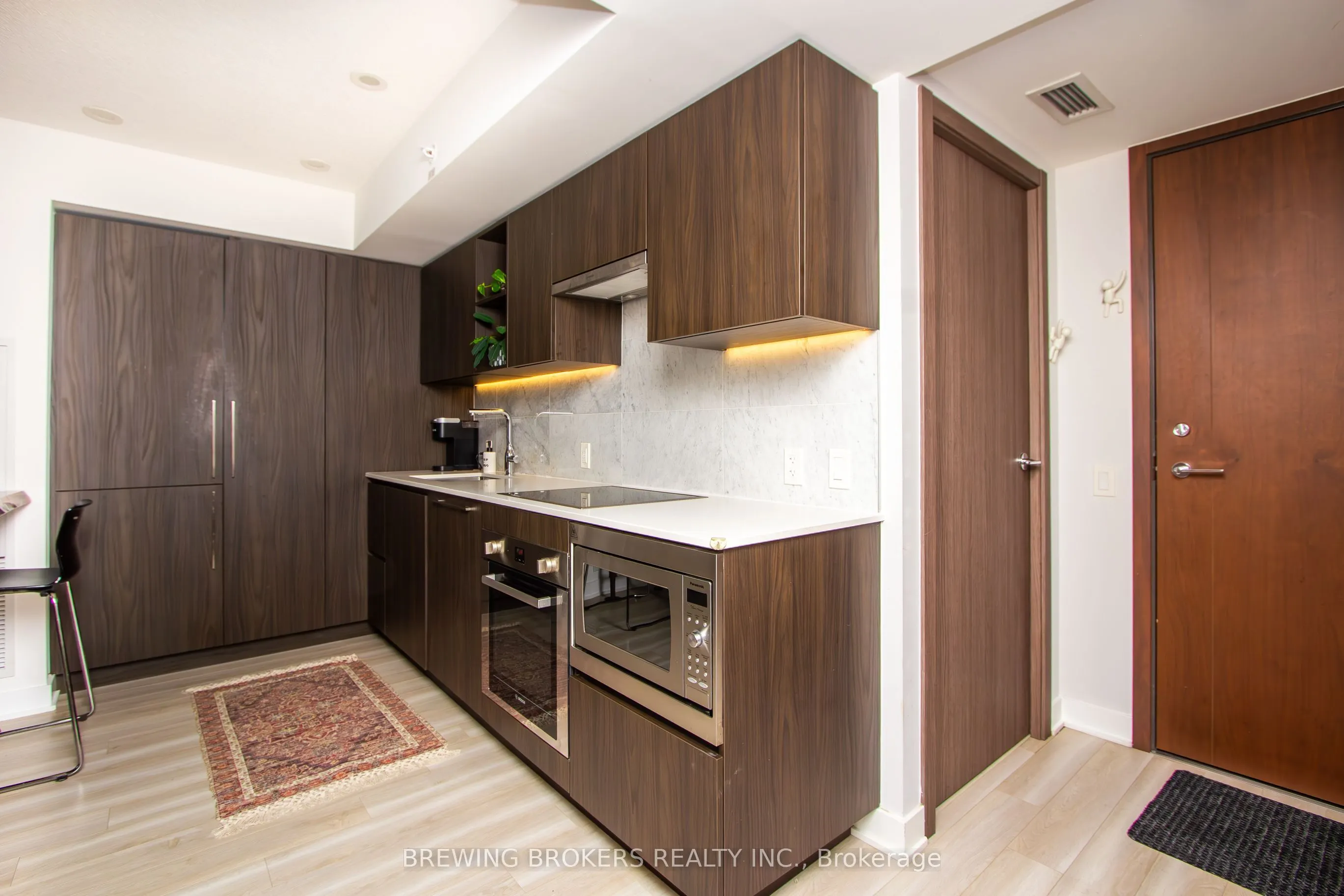 17 Bathurst Street, #1503