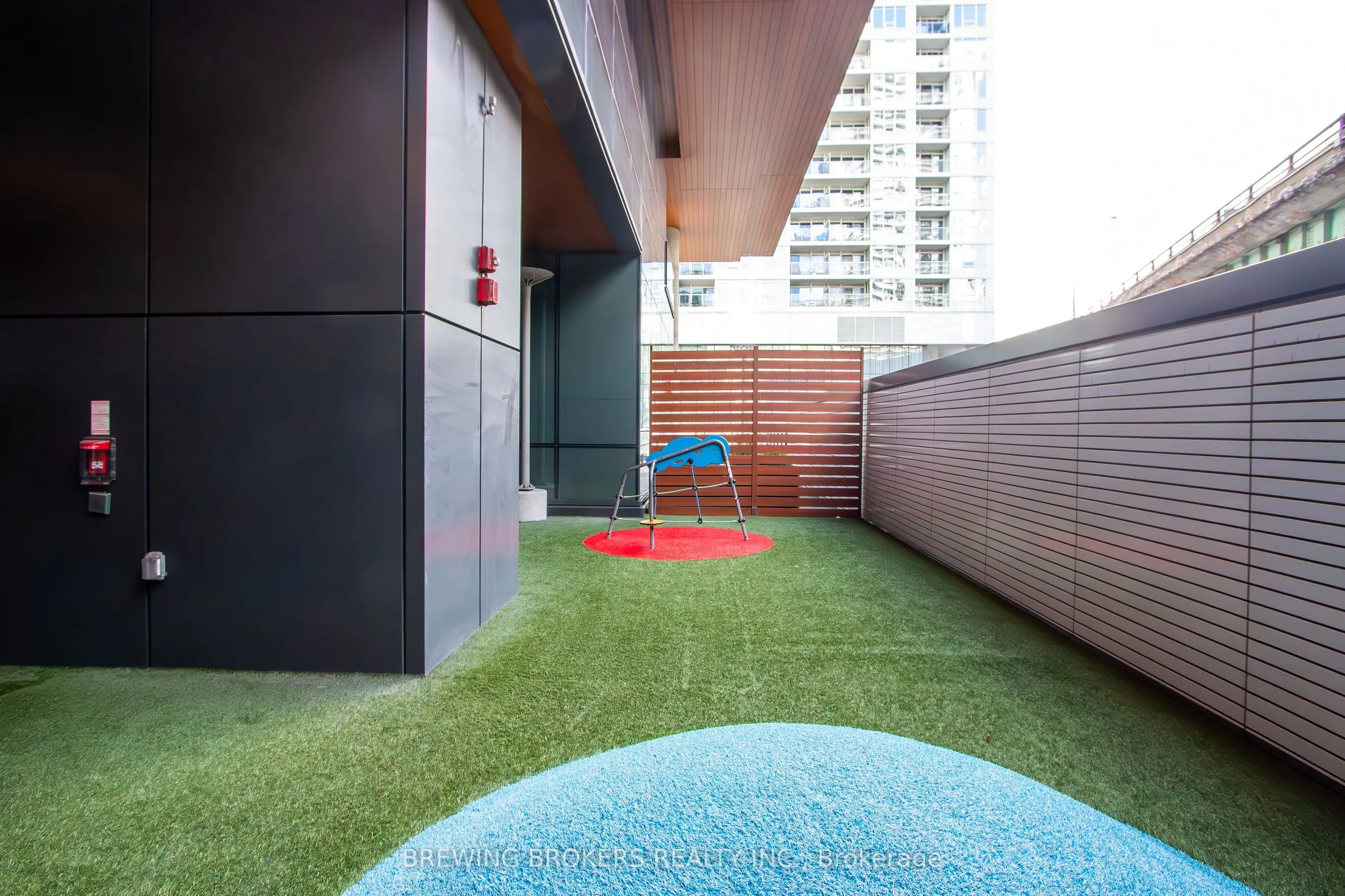 17 Bathurst Street, #1503
