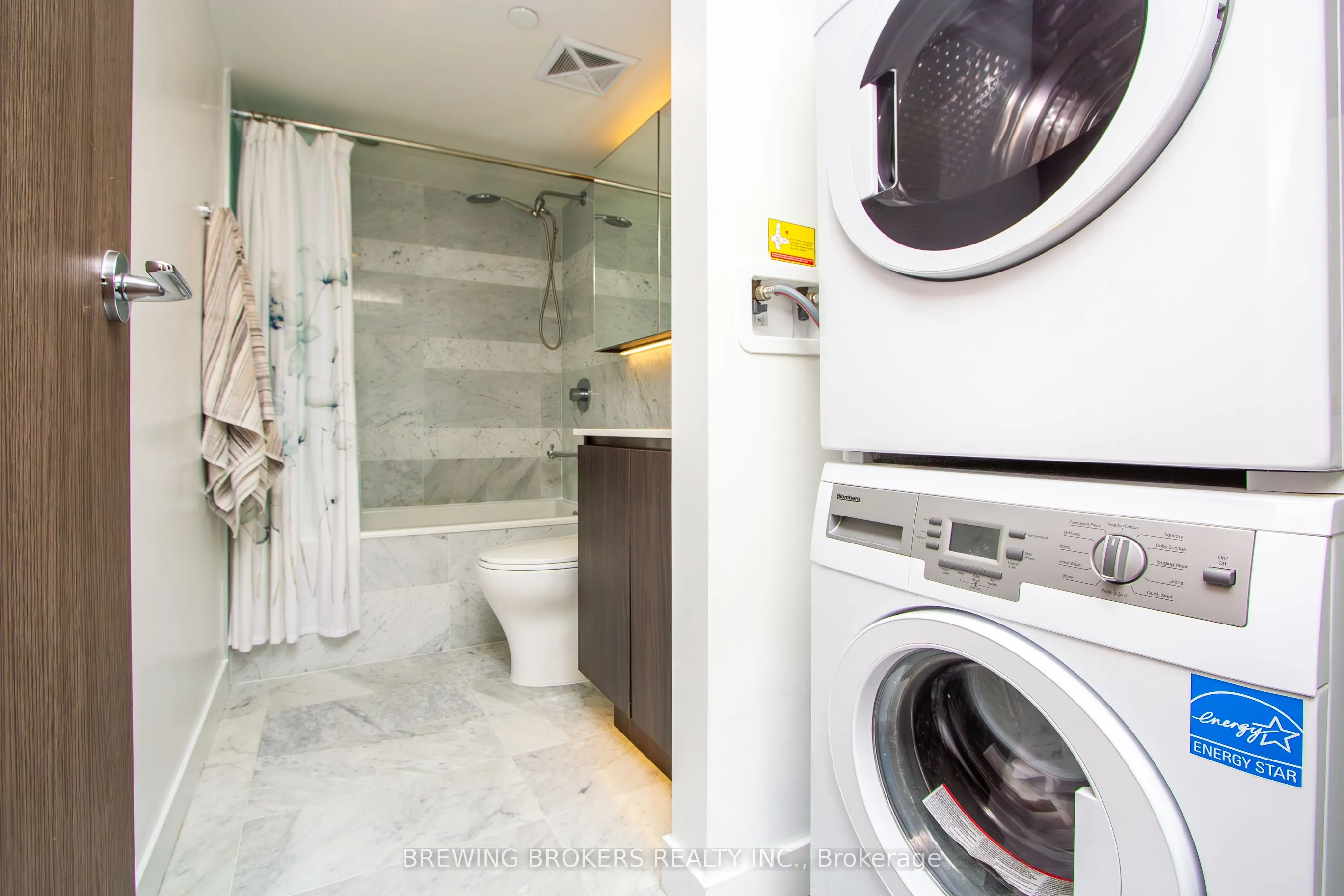 17 Bathurst Street, #1503
