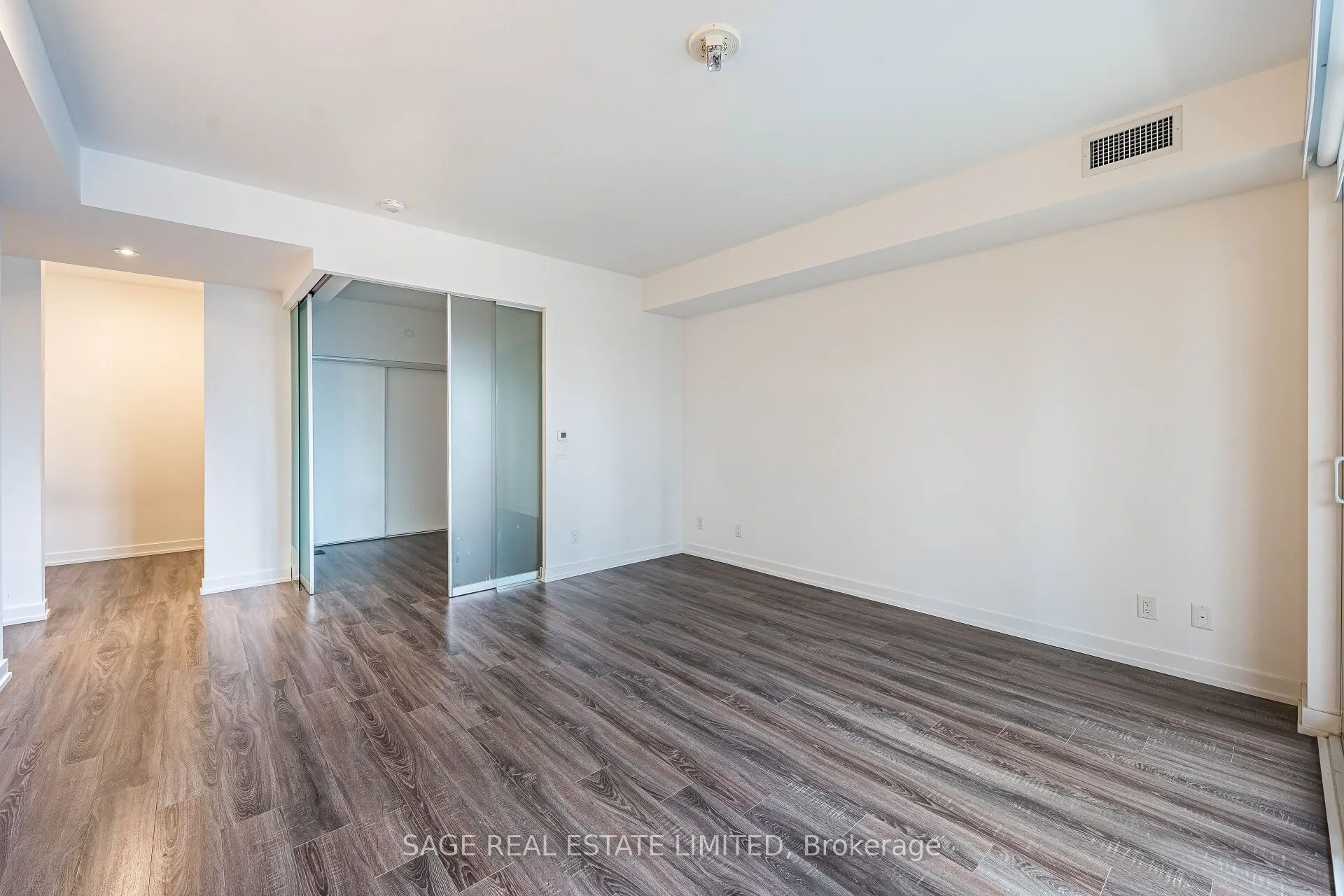 20 Edward Street, #2319