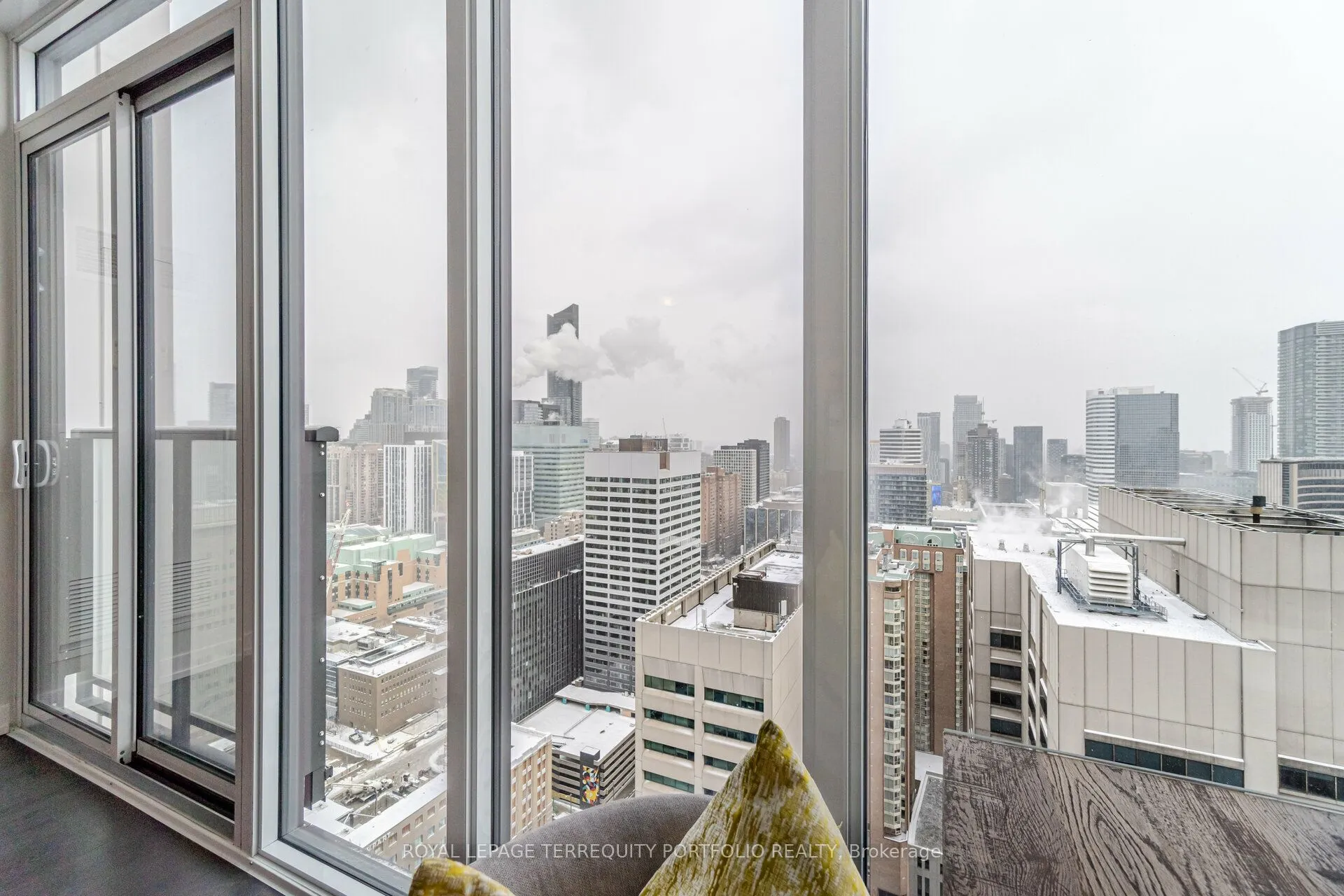 426 University Avenue, #3709