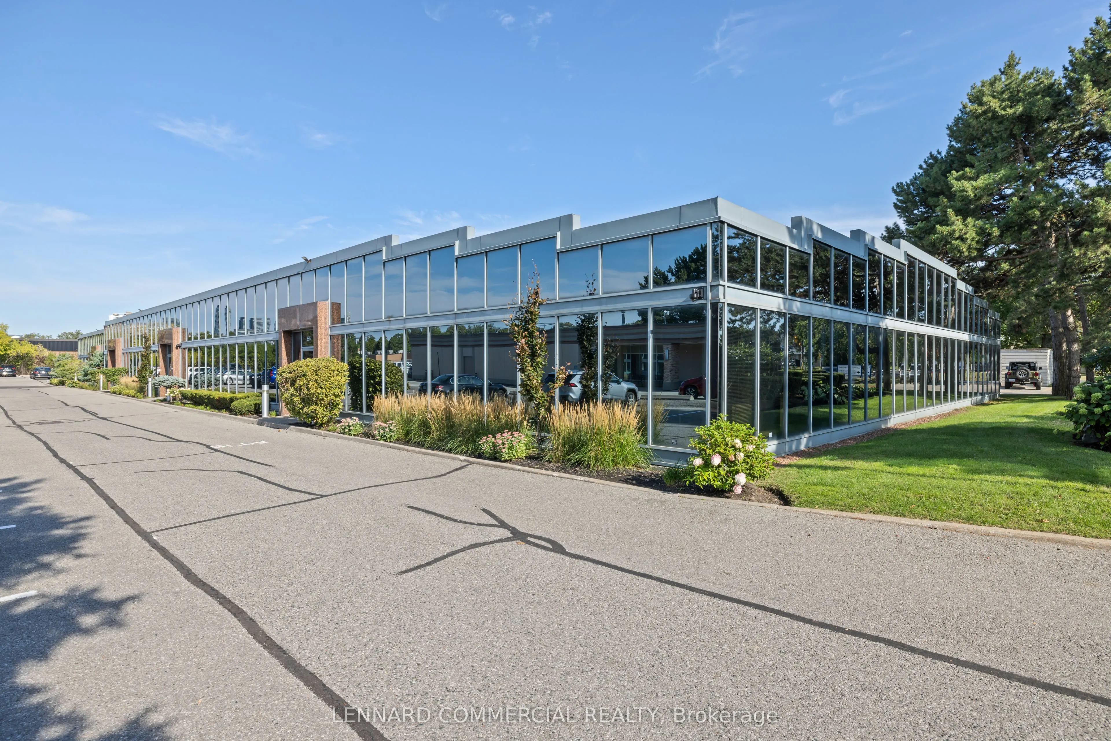 235-255 Lesmill Road, #2