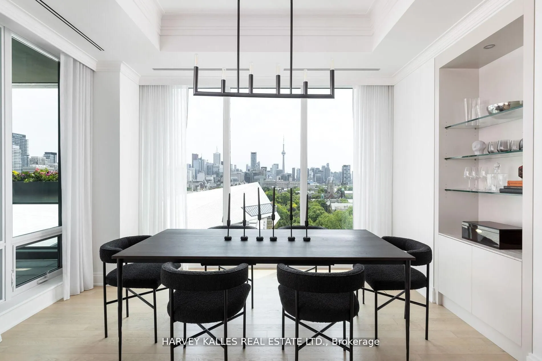 206 Bloor Street W, #1202