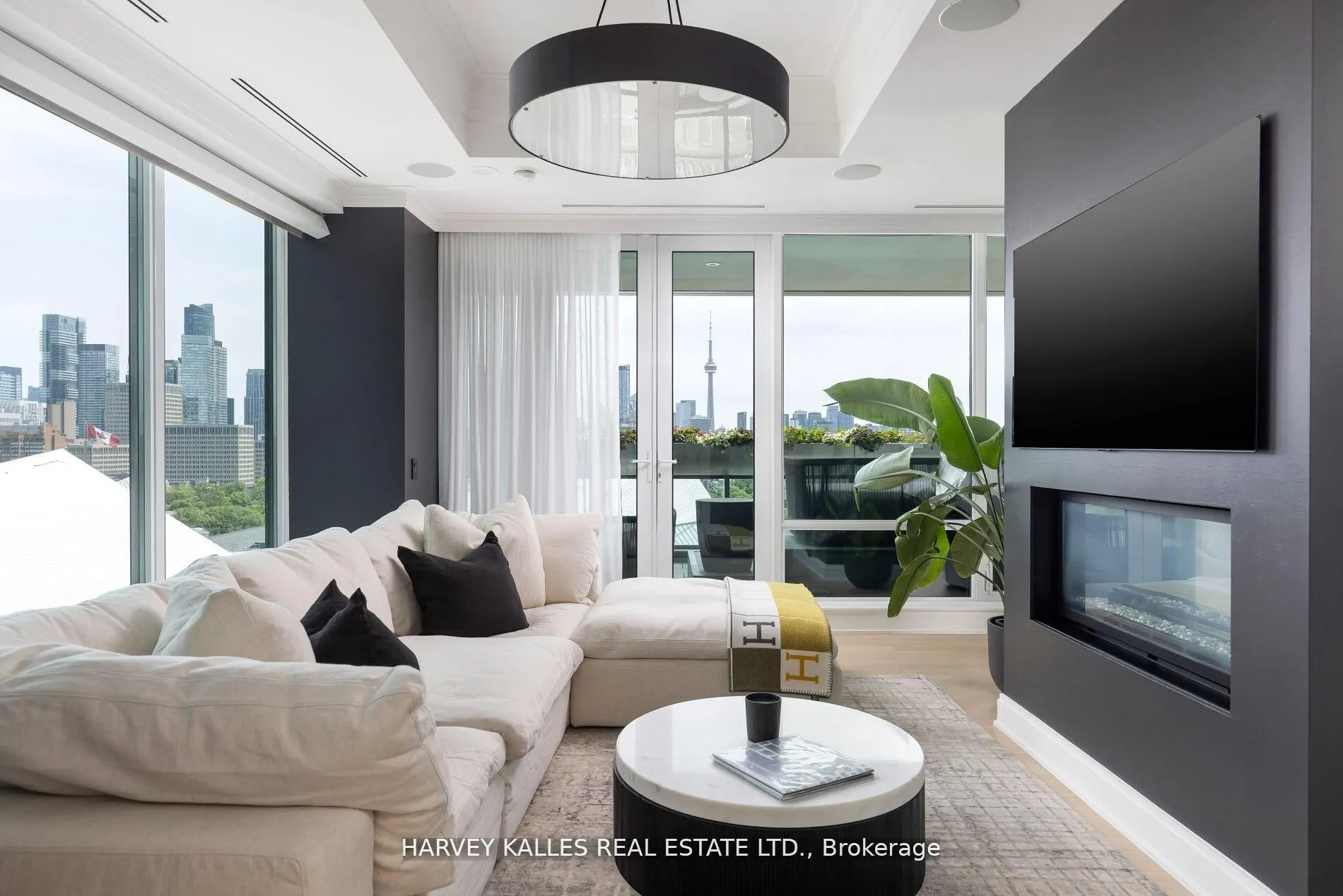 206 Bloor Street W, #1202