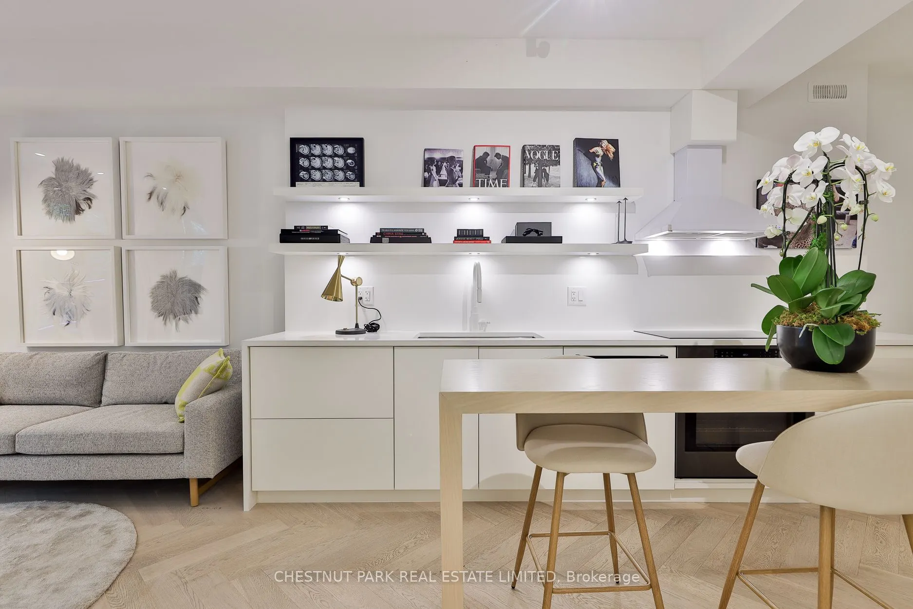 25 Scrivener Square, #201