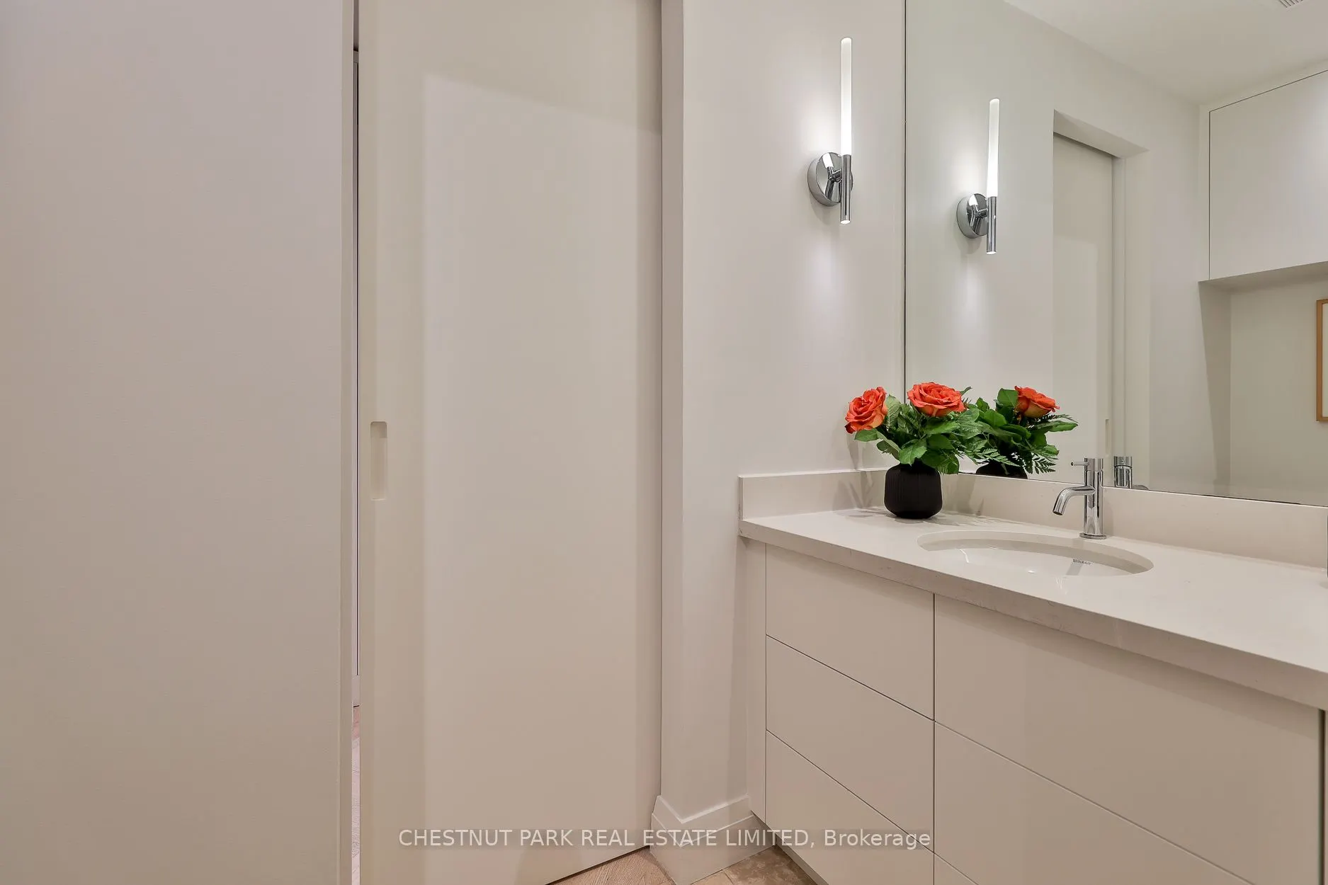 25 Scrivener Square, #201