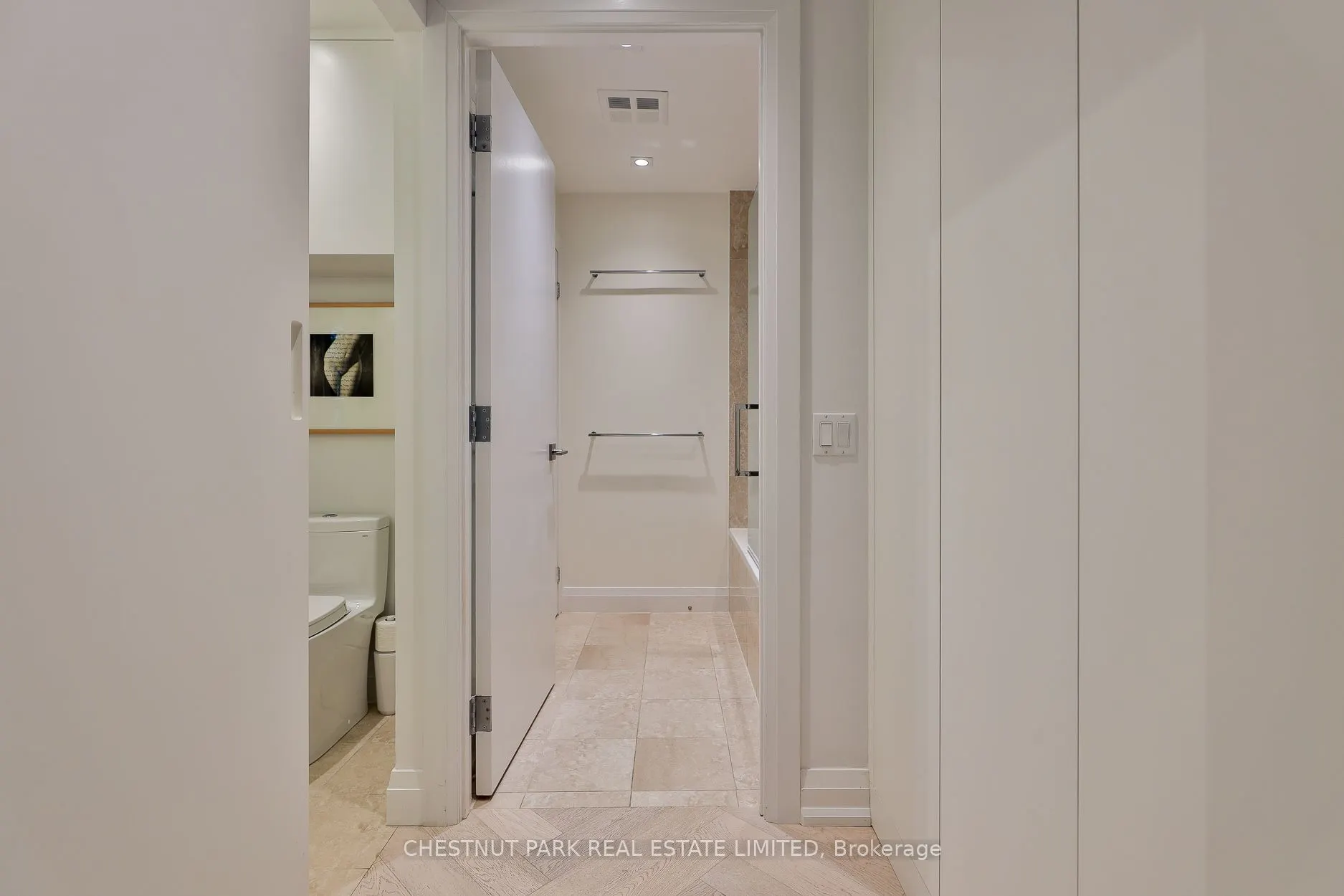 25 Scrivener Square, #201