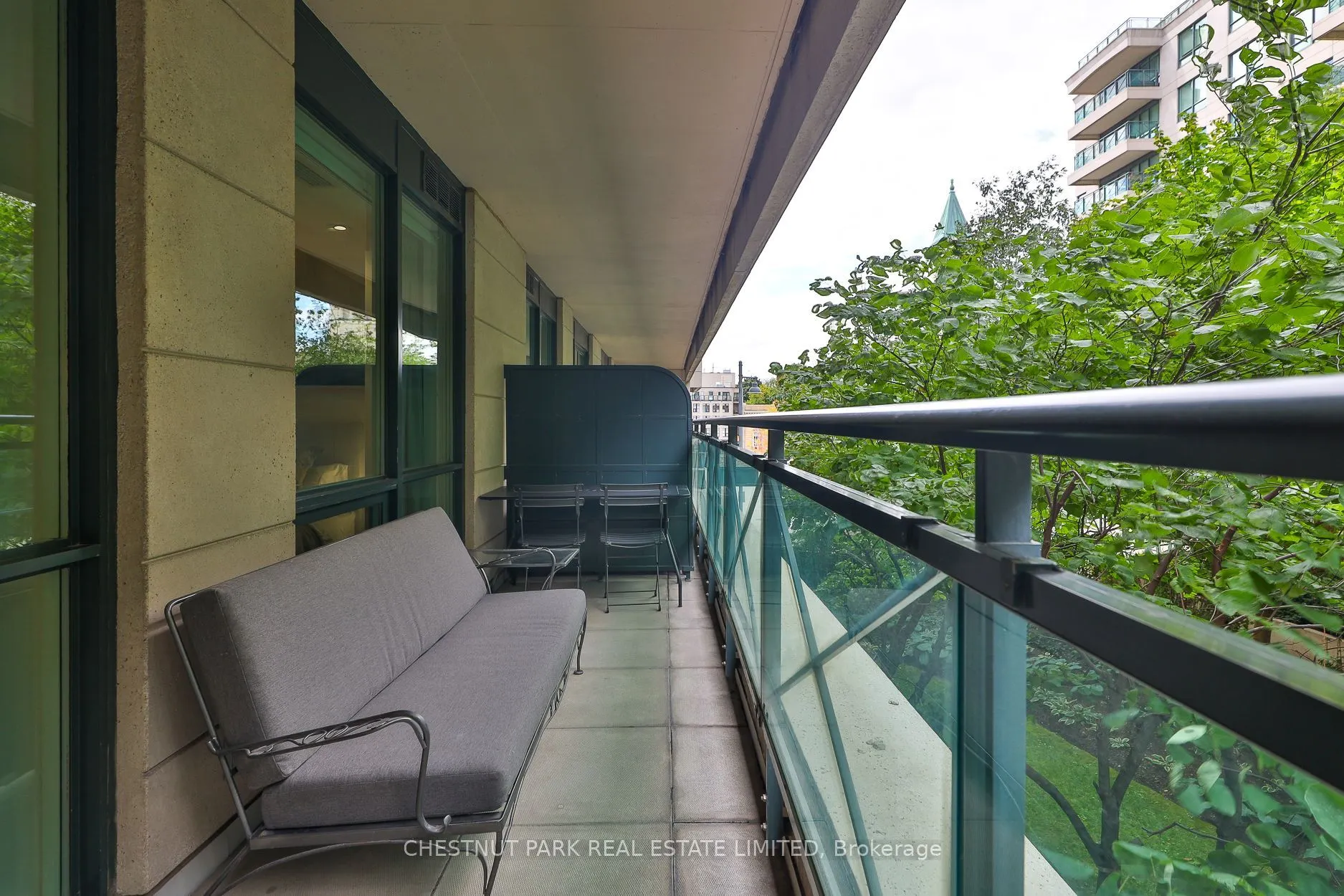 25 Scrivener Square, #201