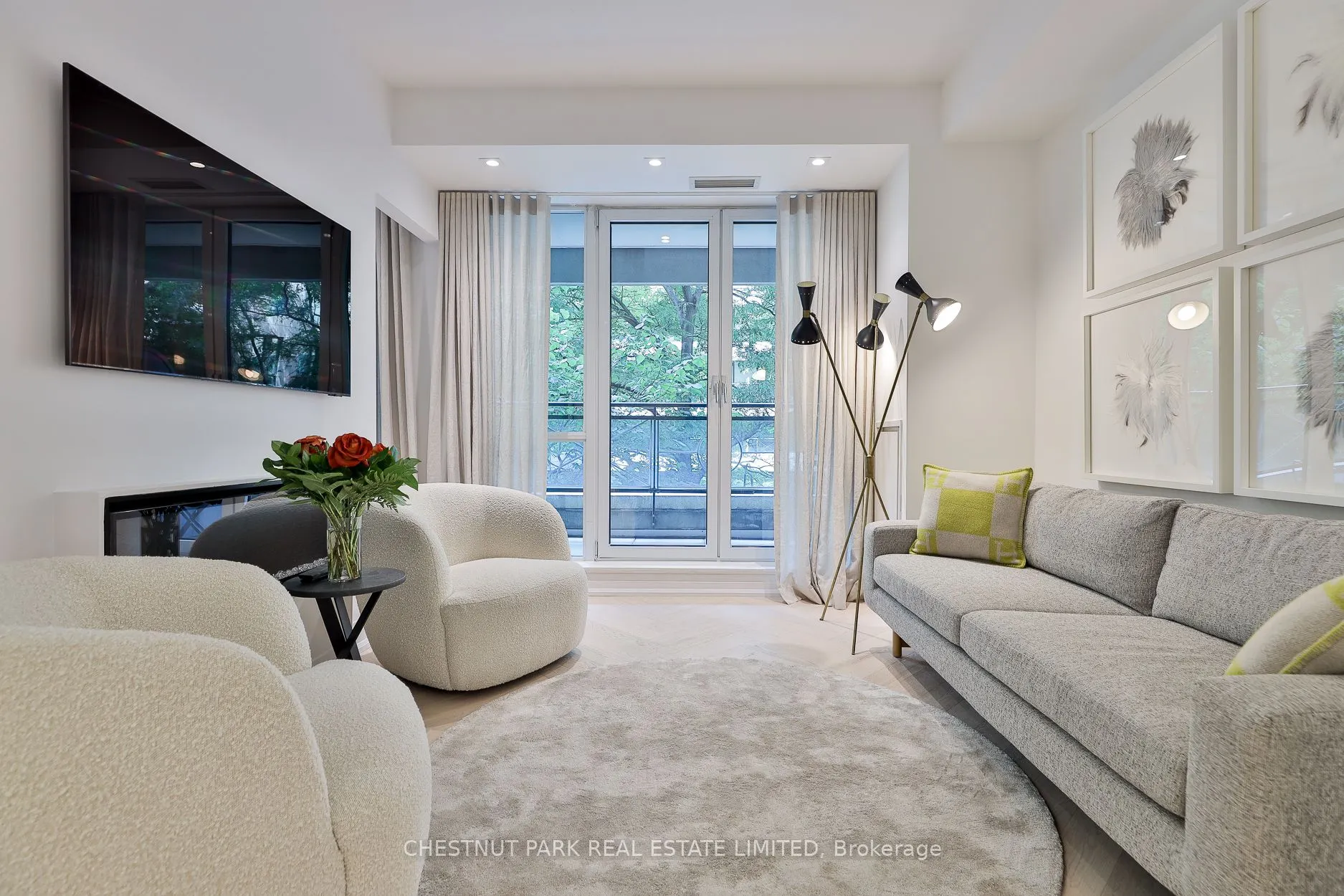 25 Scrivener Square, #201
