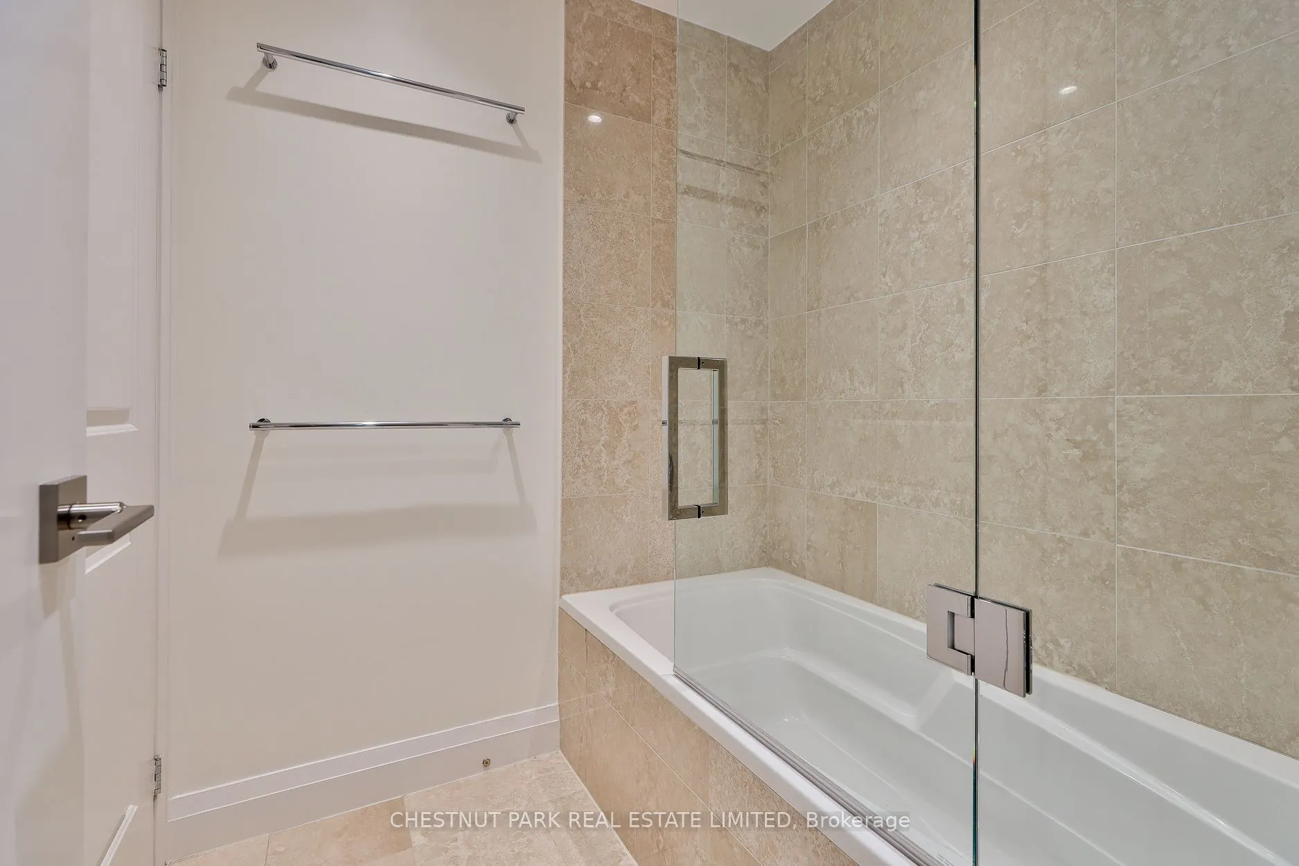 25 Scrivener Square, #201