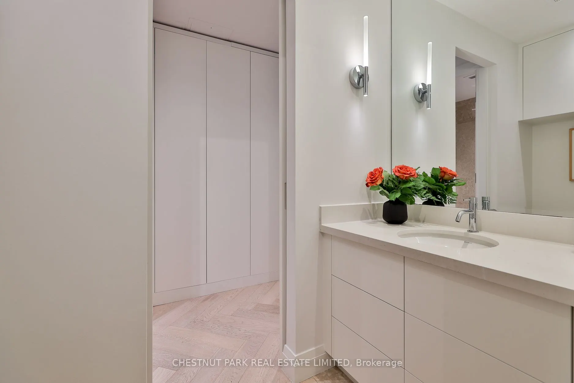 25 Scrivener Square, #201